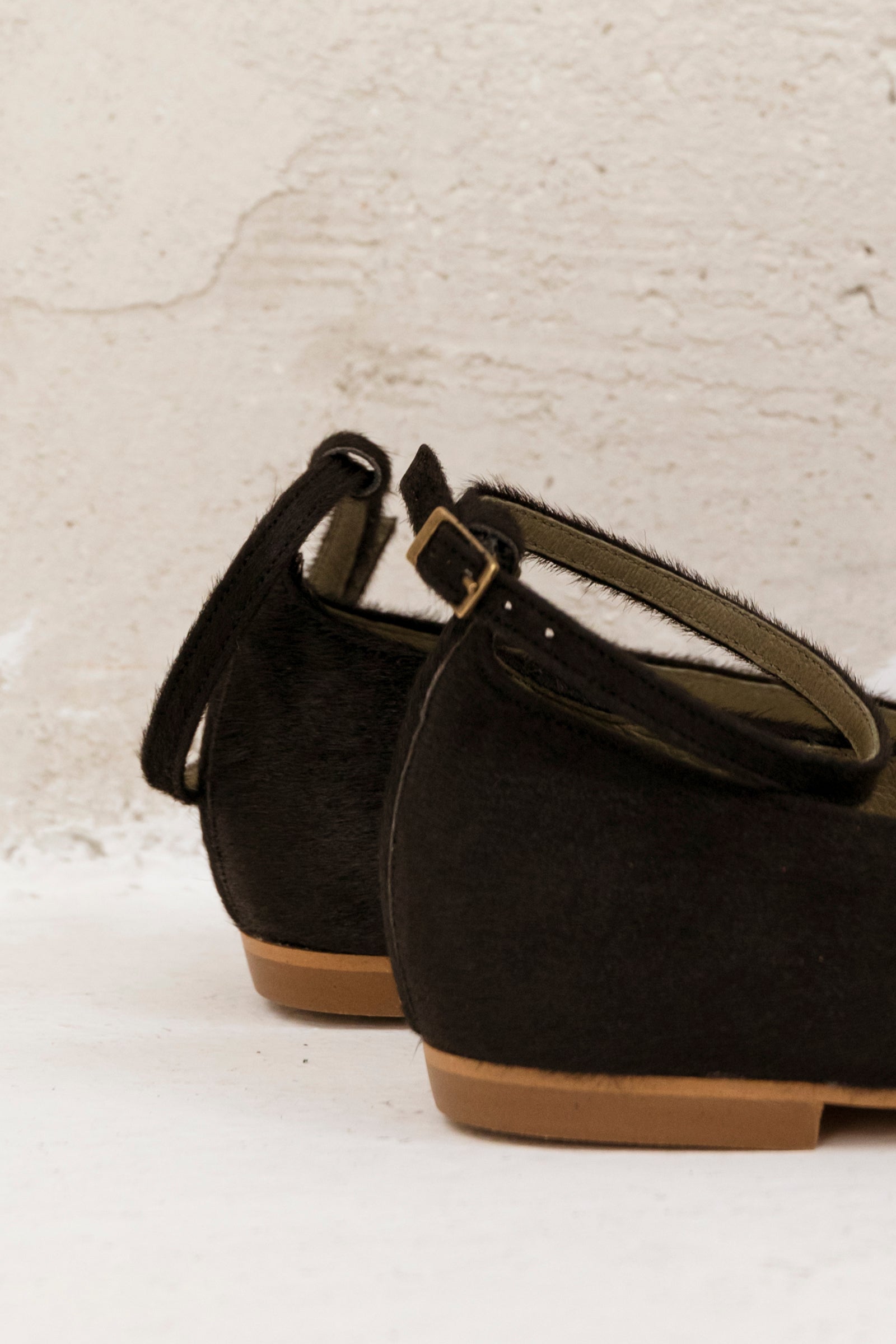 Calista Black Pony (OUTLET)