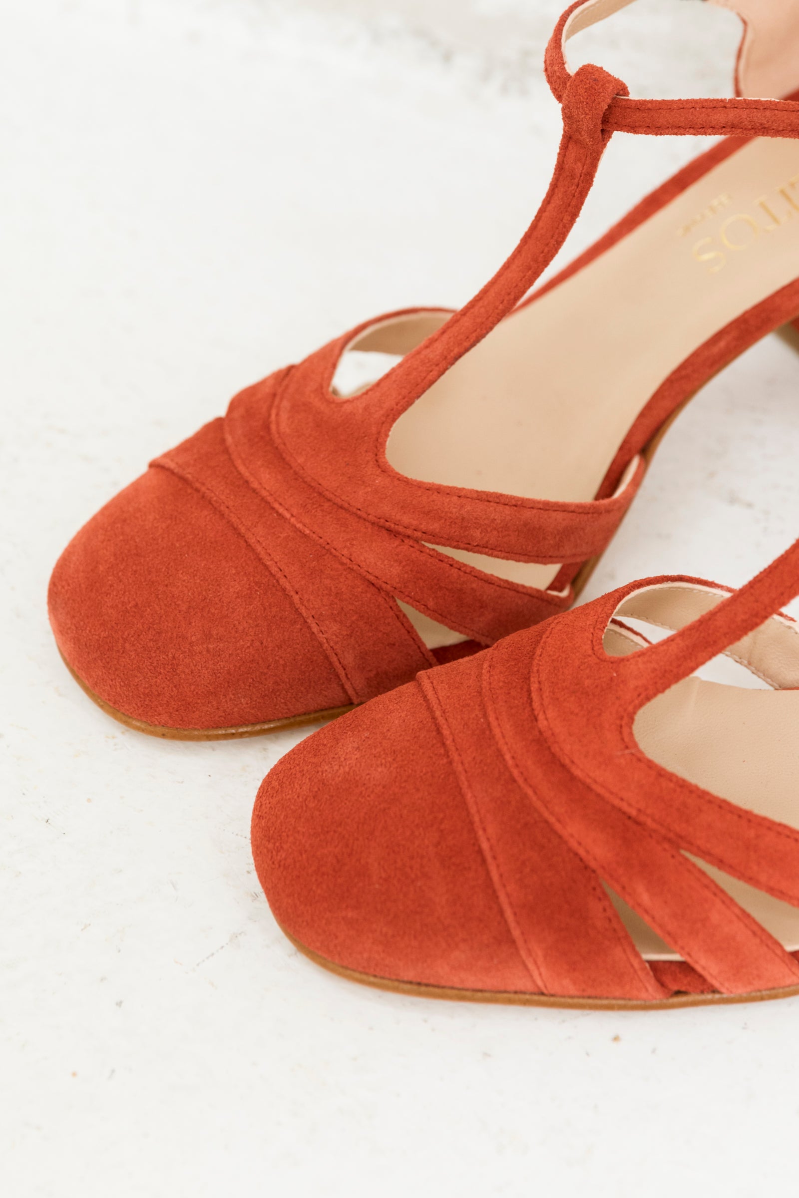 Aitana Suede Amarato