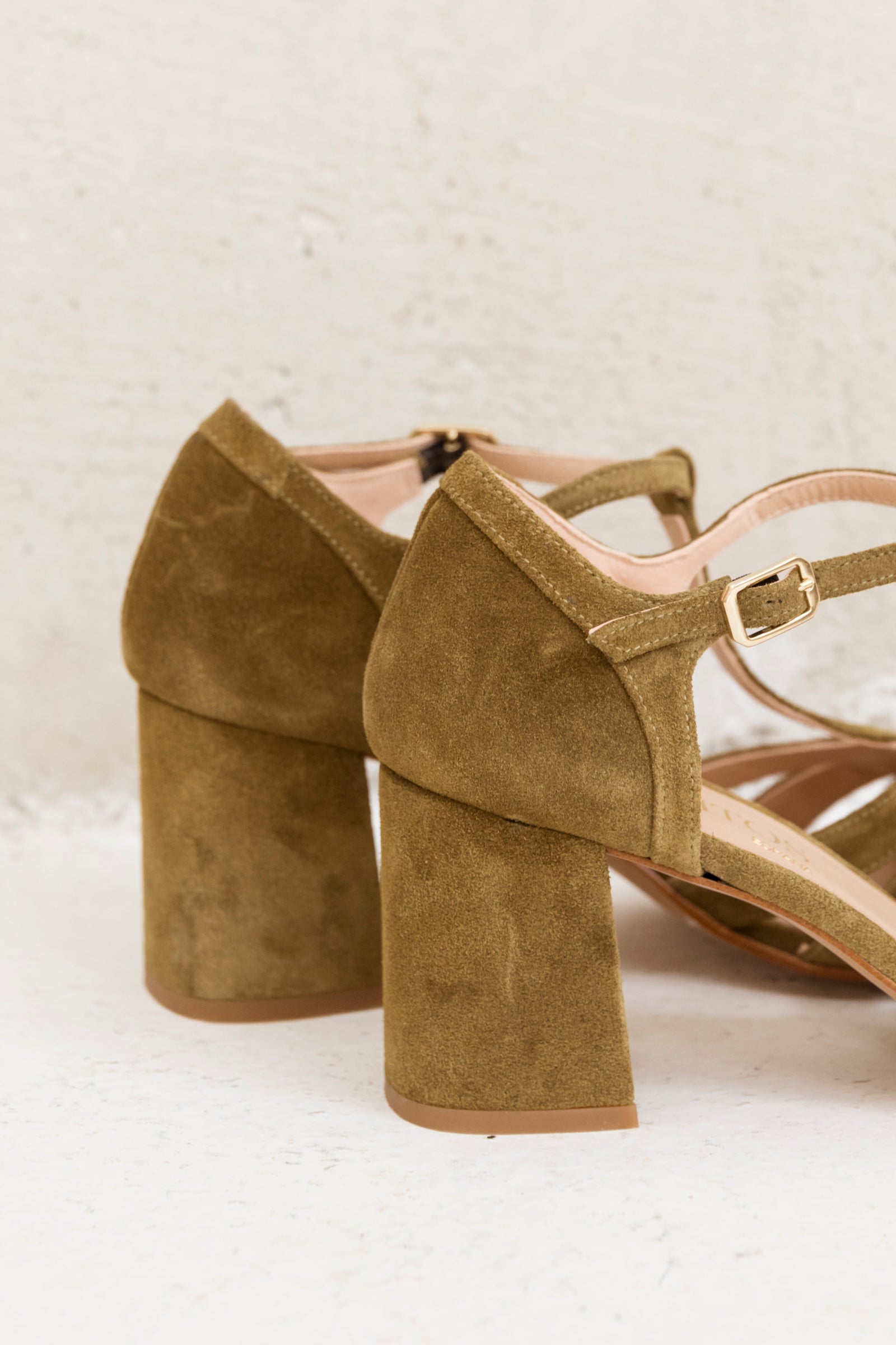 Aitana Moss Suede
