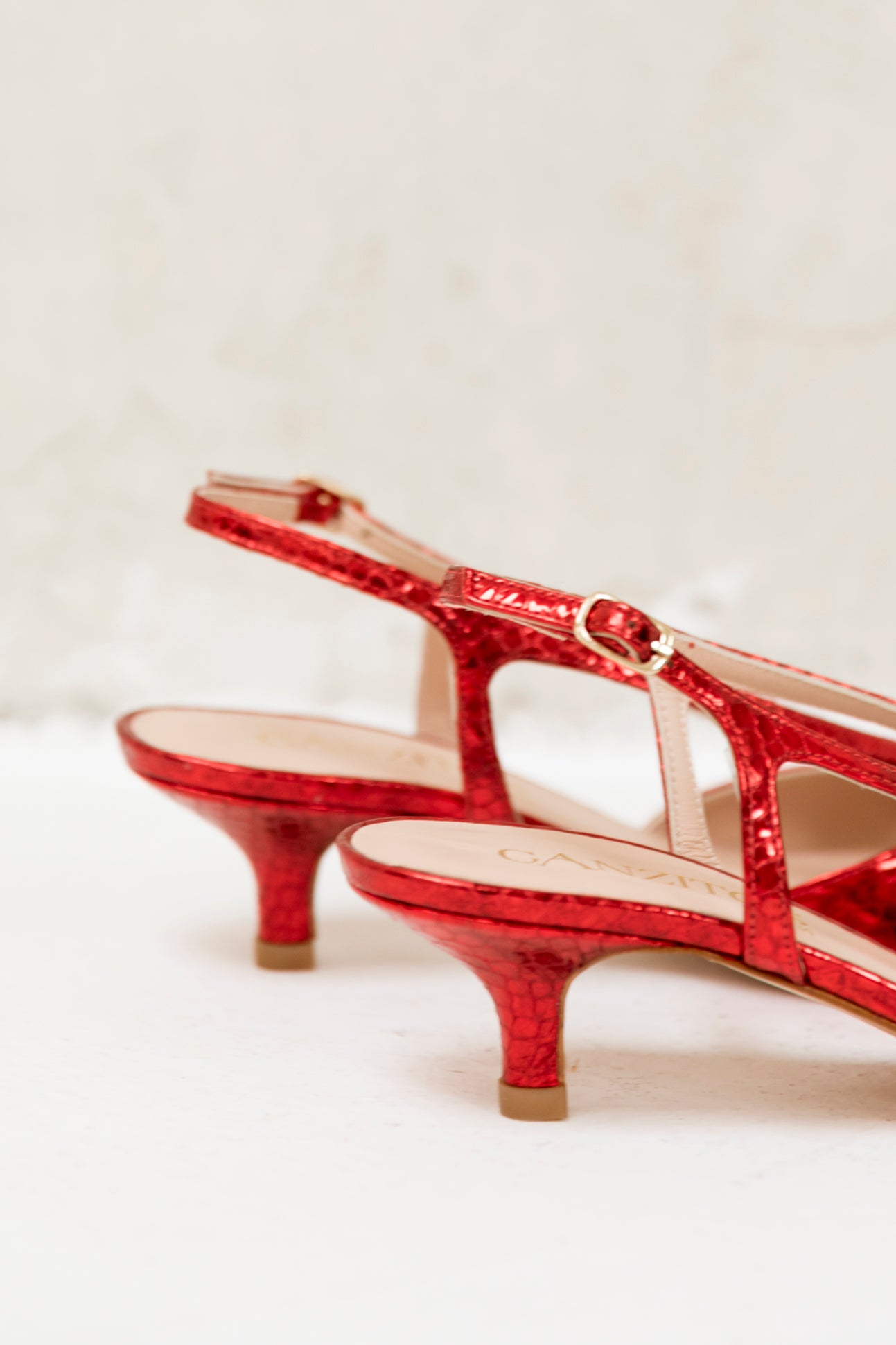 Marta Scale Red (OUTLET)