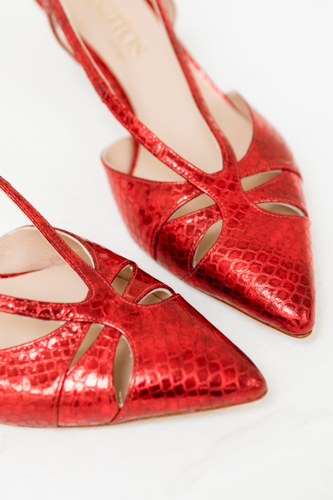 Marta Scale Red (OUTLET)