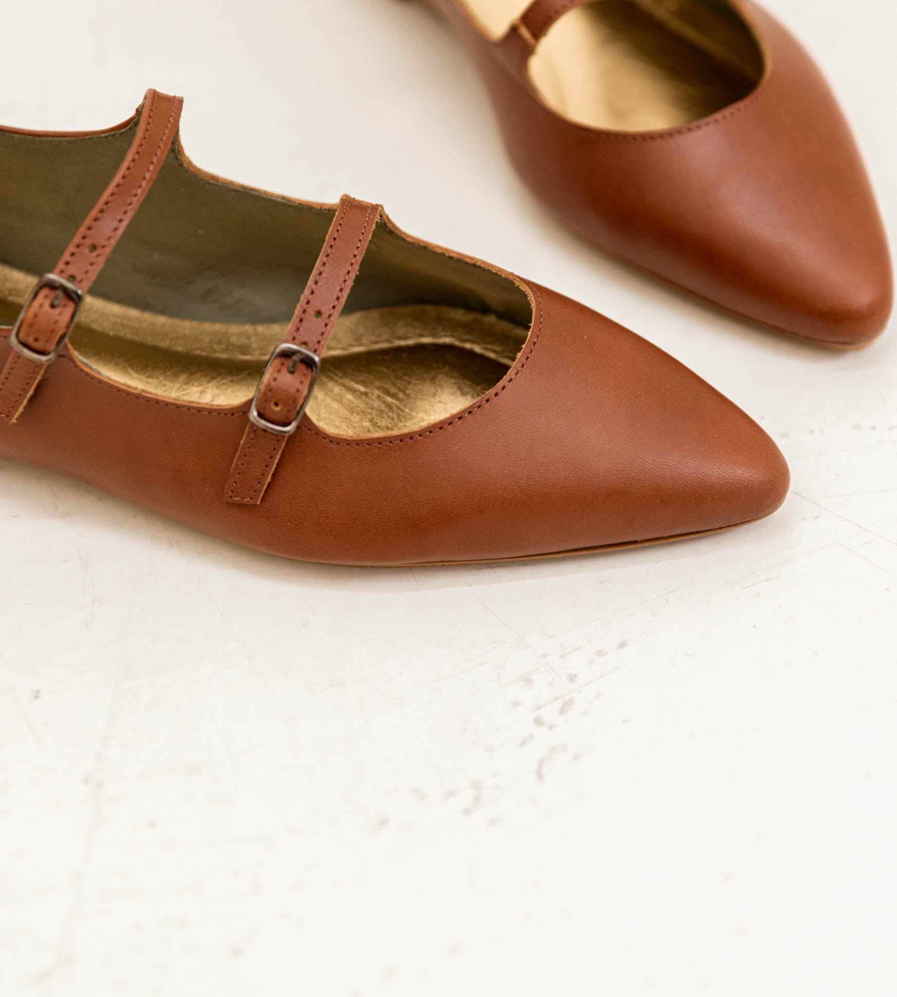 Isabella Piel Cognac