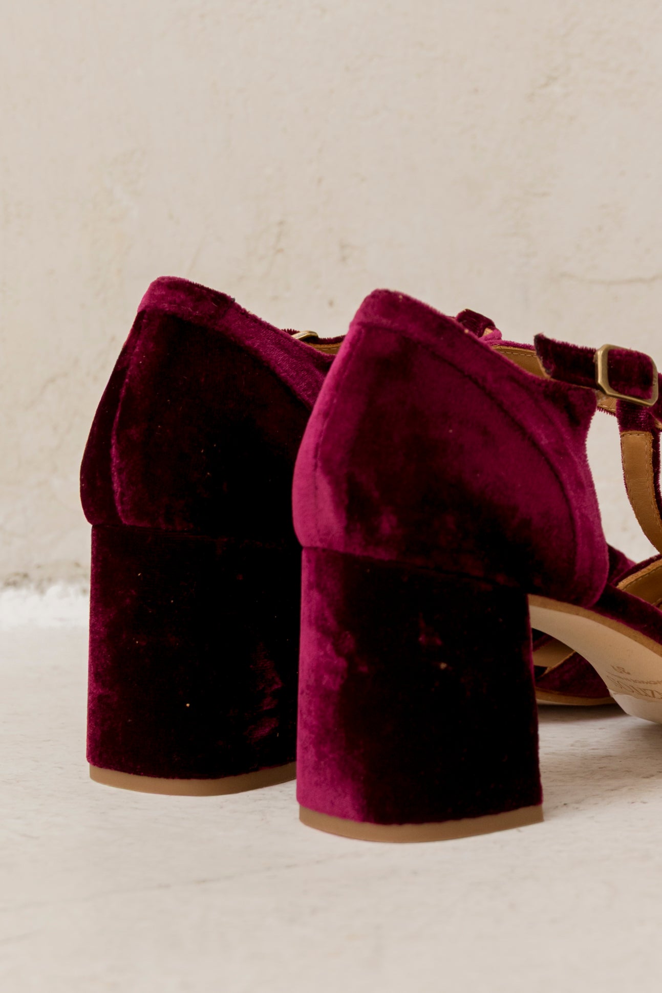 Aitana Burgundy Velvet