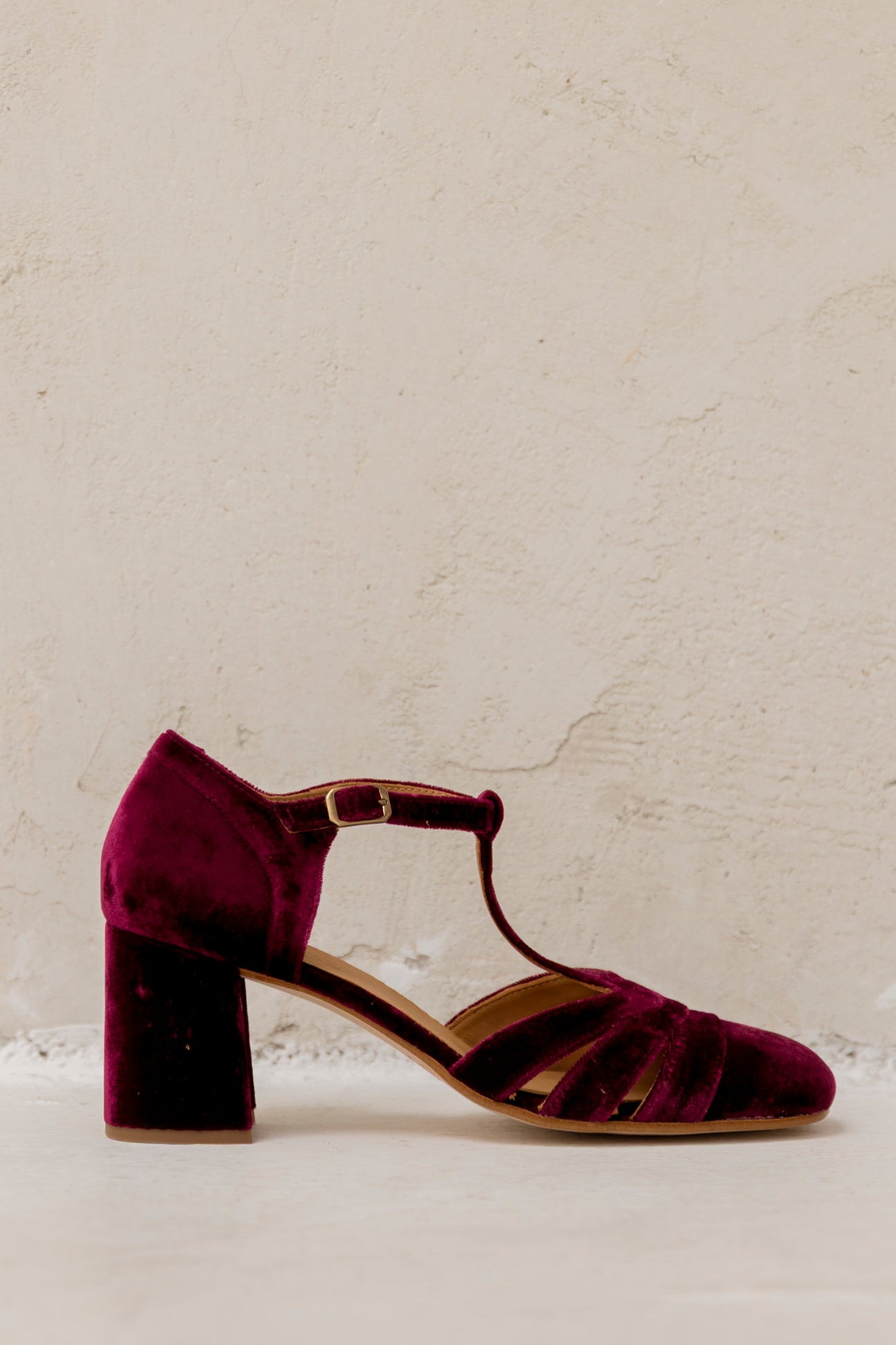 Aitana Burgundy Velvet