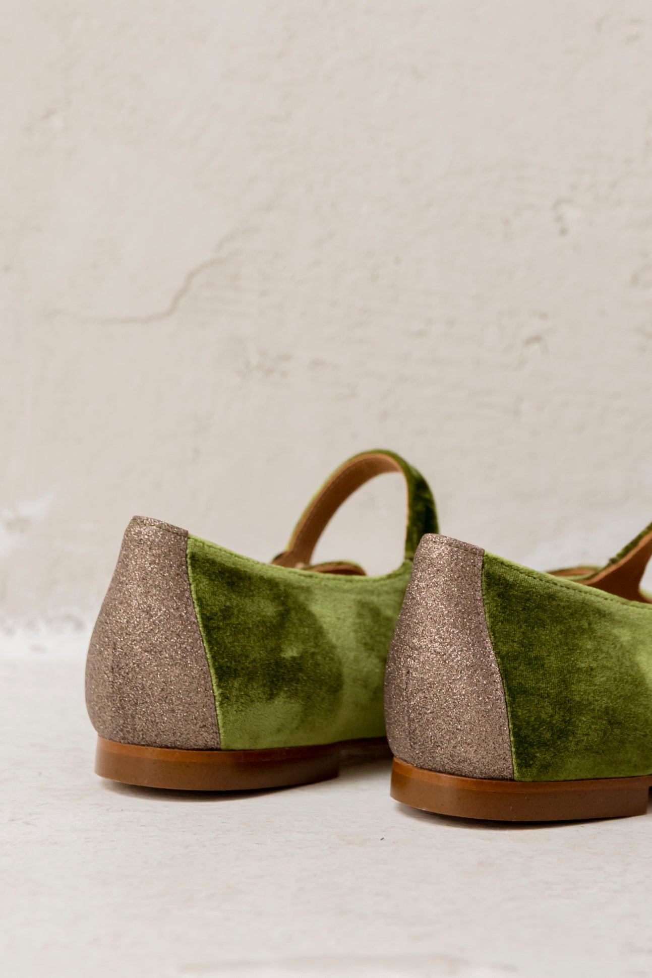Dana Khaki Velvet