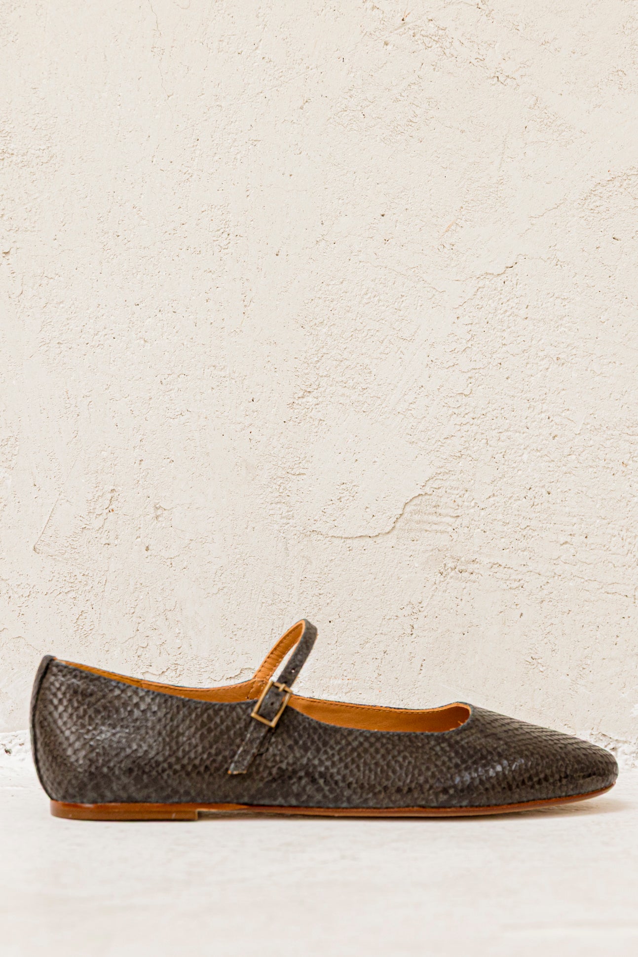 Roma Mary Jane in grey leather