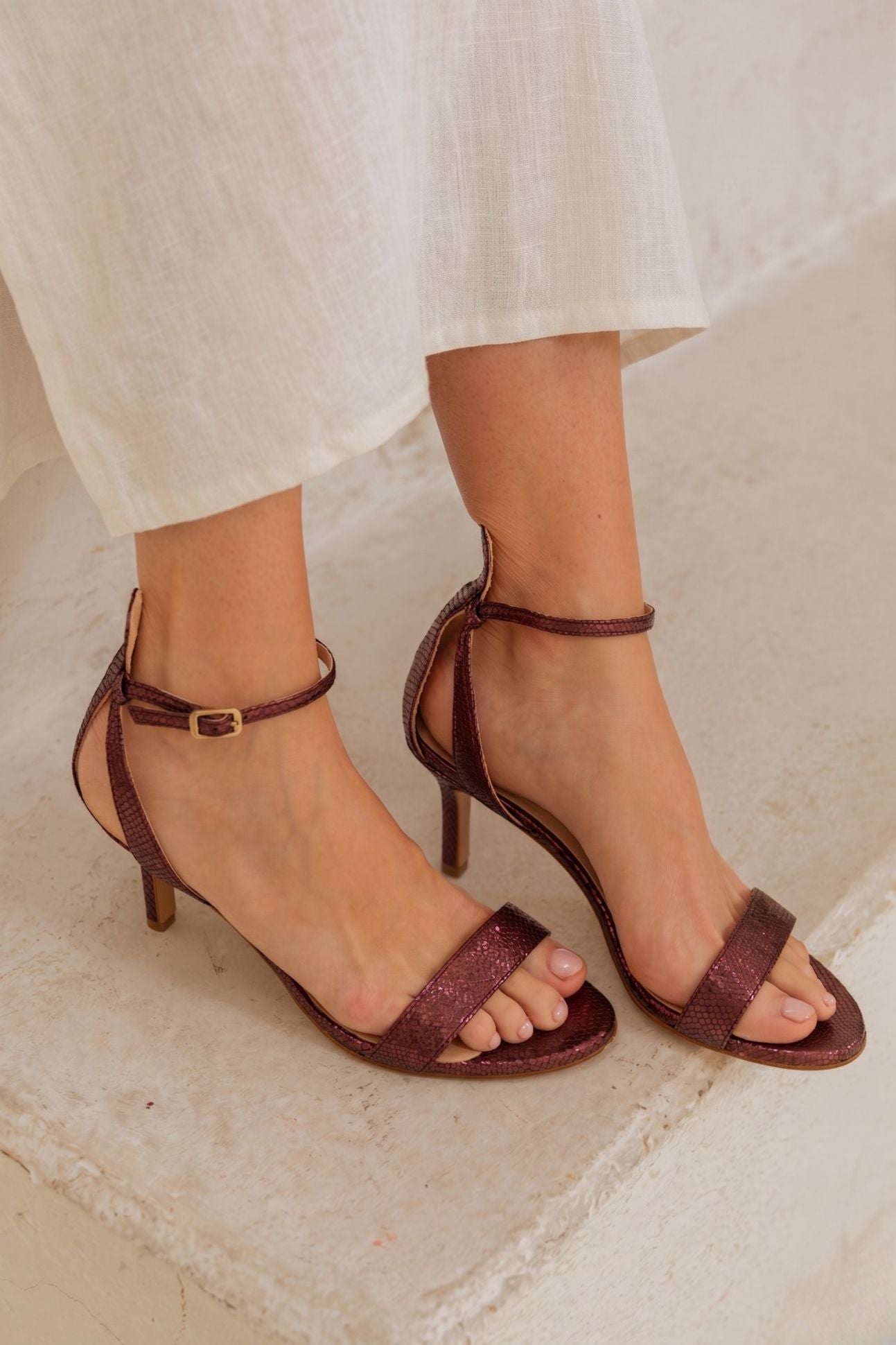 Ginebra Burgundy Etruscan