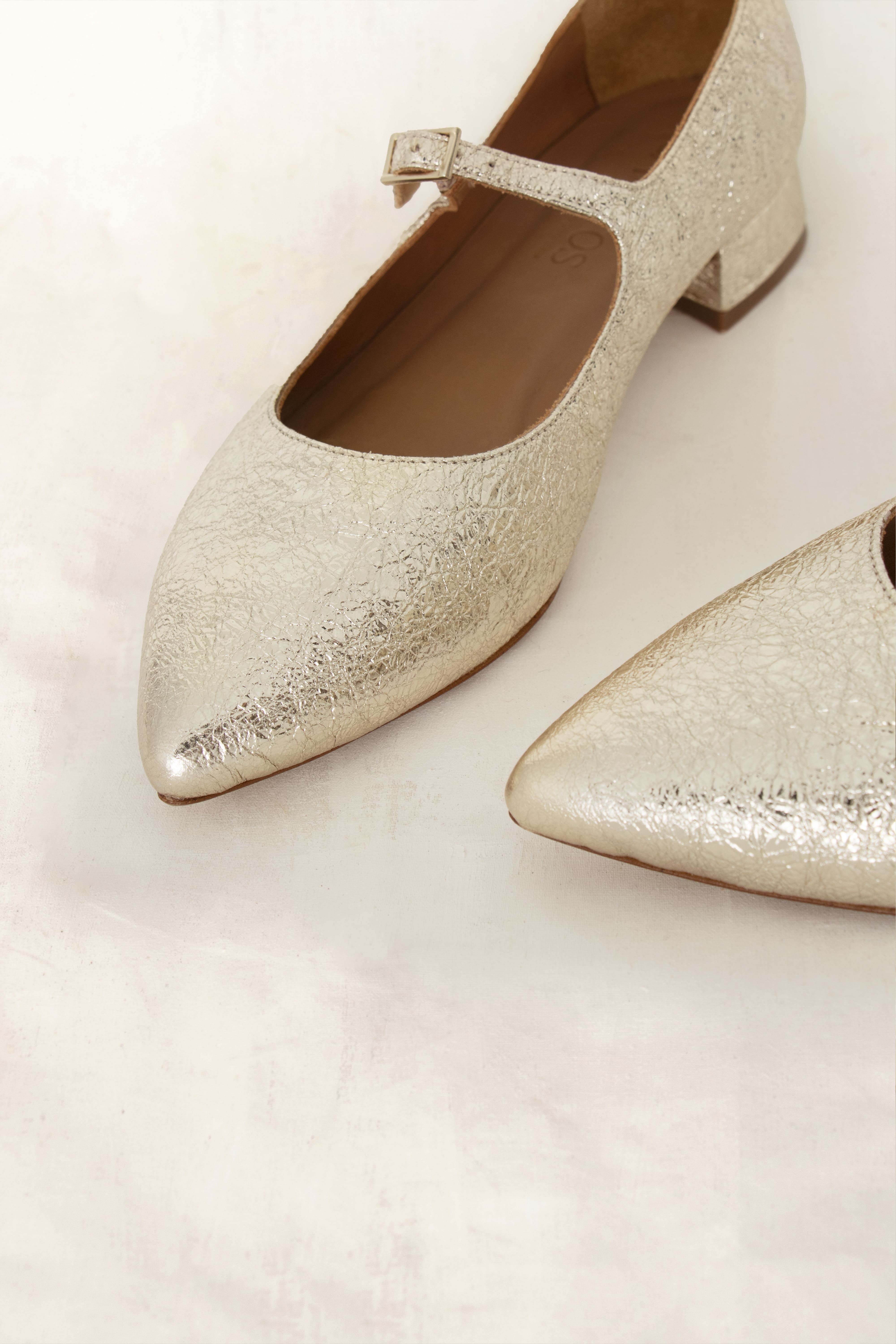 Catalina Laminated Champagne (OUTLET)