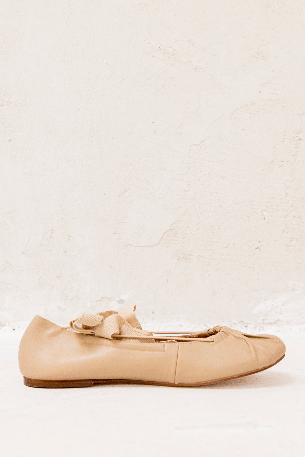 Elia Sand Leather