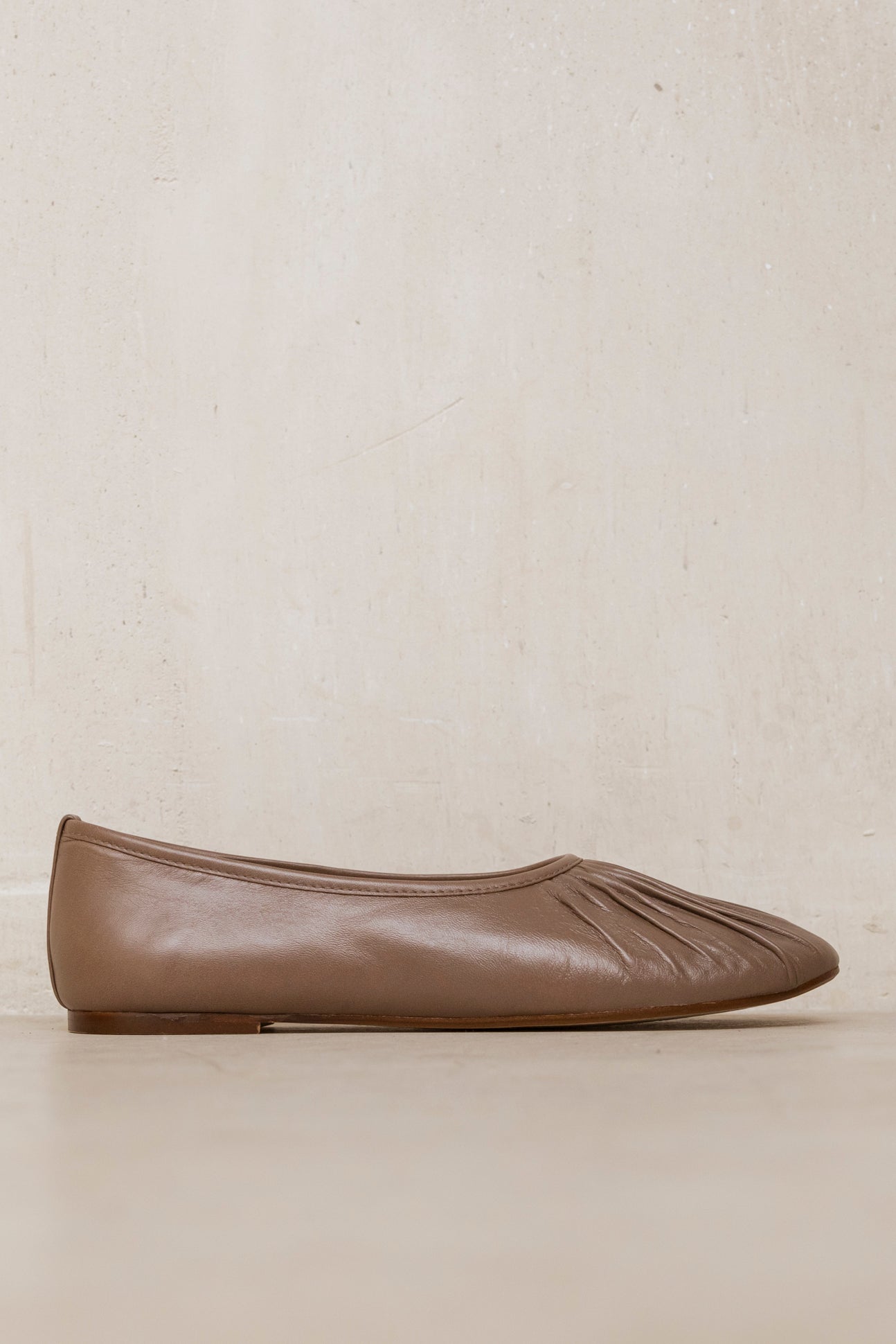 Corso Smog Leather