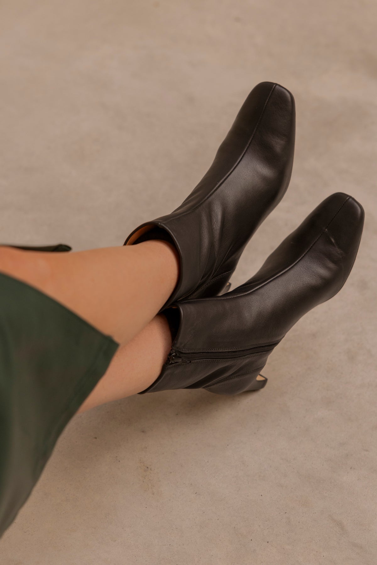 Siena Black Leather