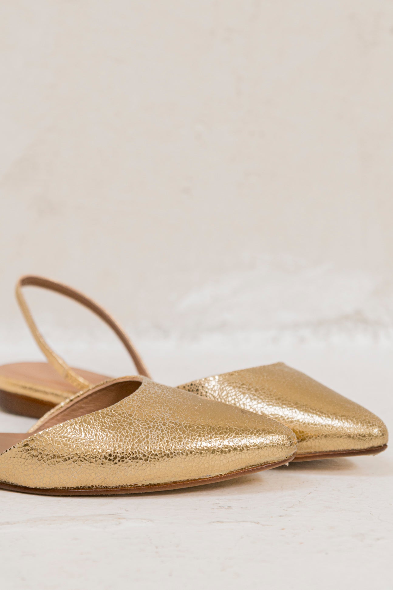 Salome Gold Cracked