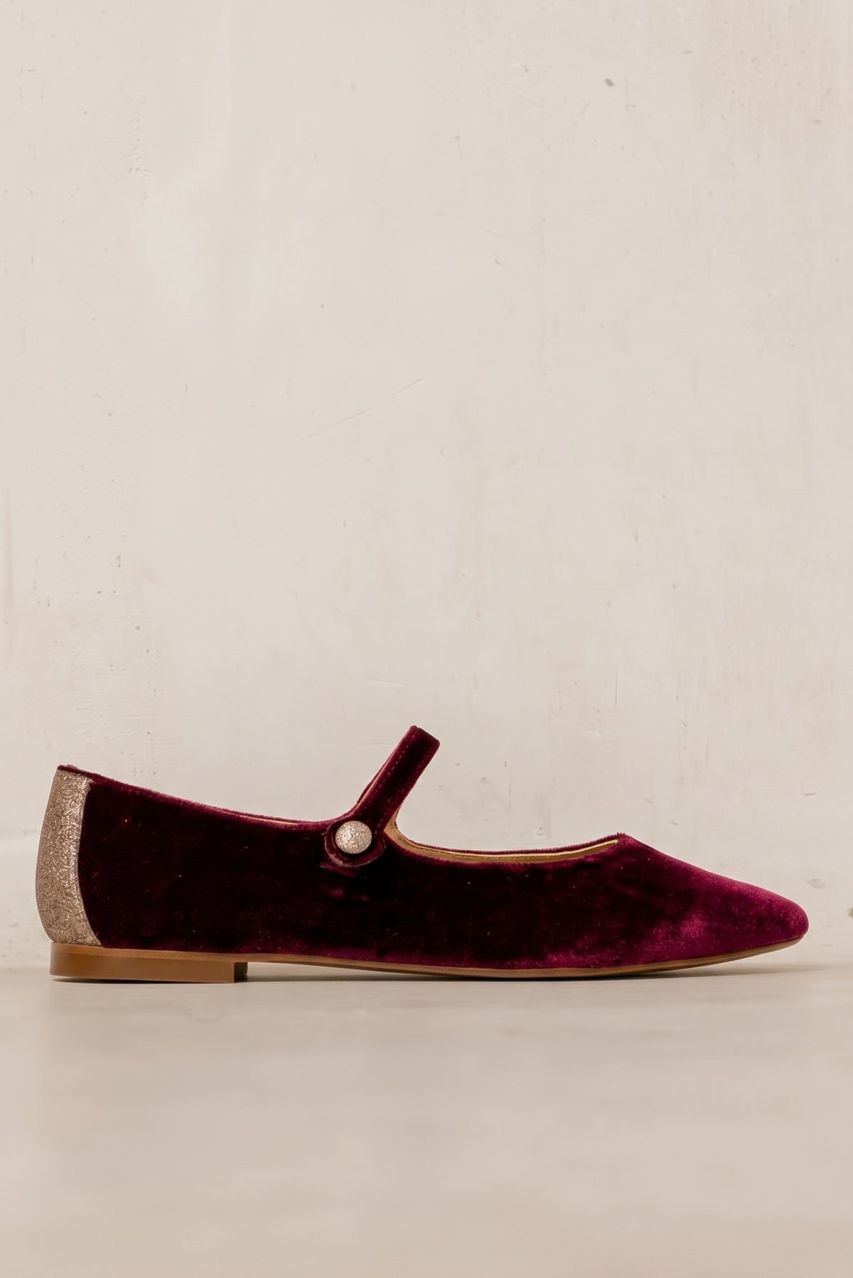 Dana Burgundy Velvet