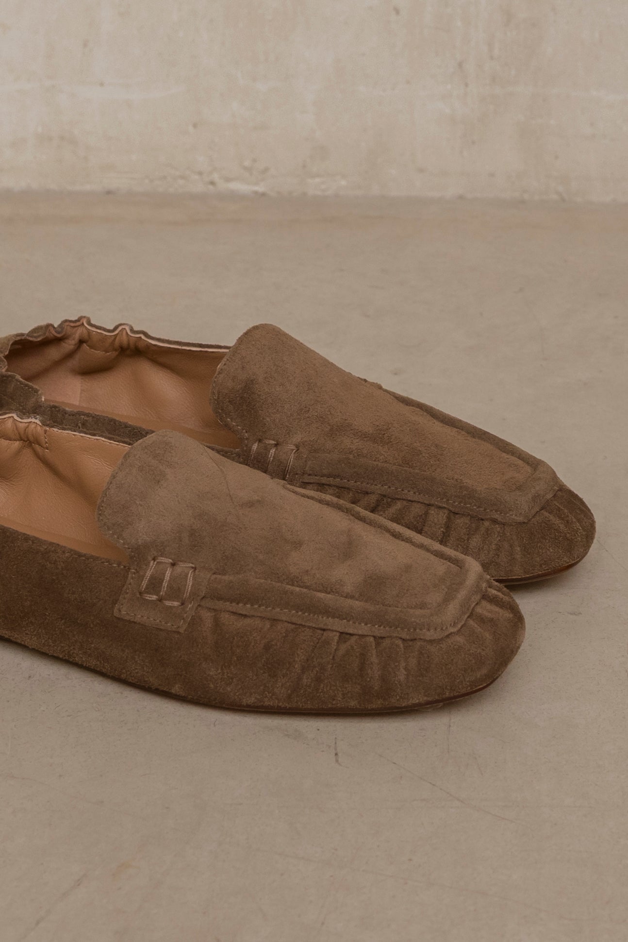 Desi Taupe Suede