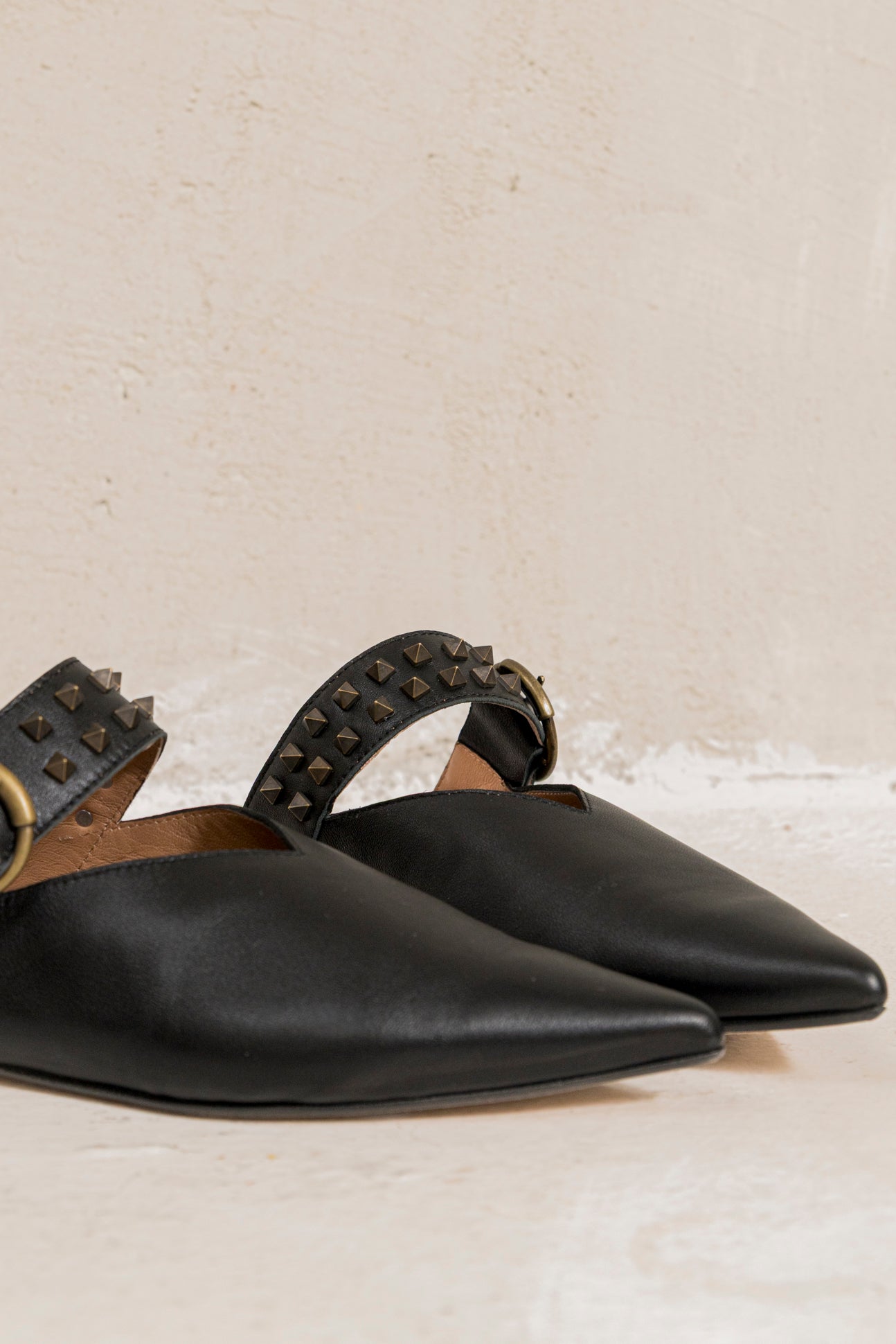 Allegra Rustic Negro