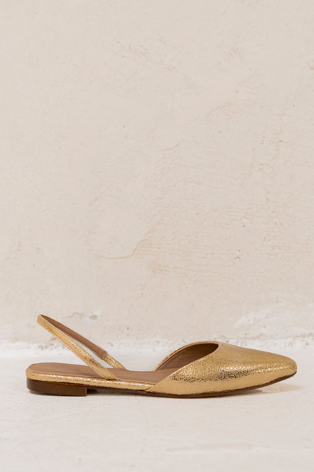 Salome Gold Cracked