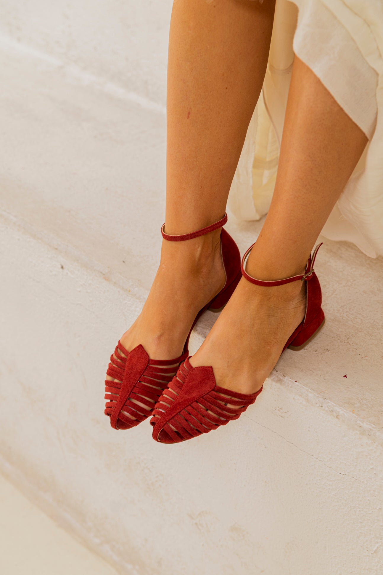 Laura Bosa Nova Suede
