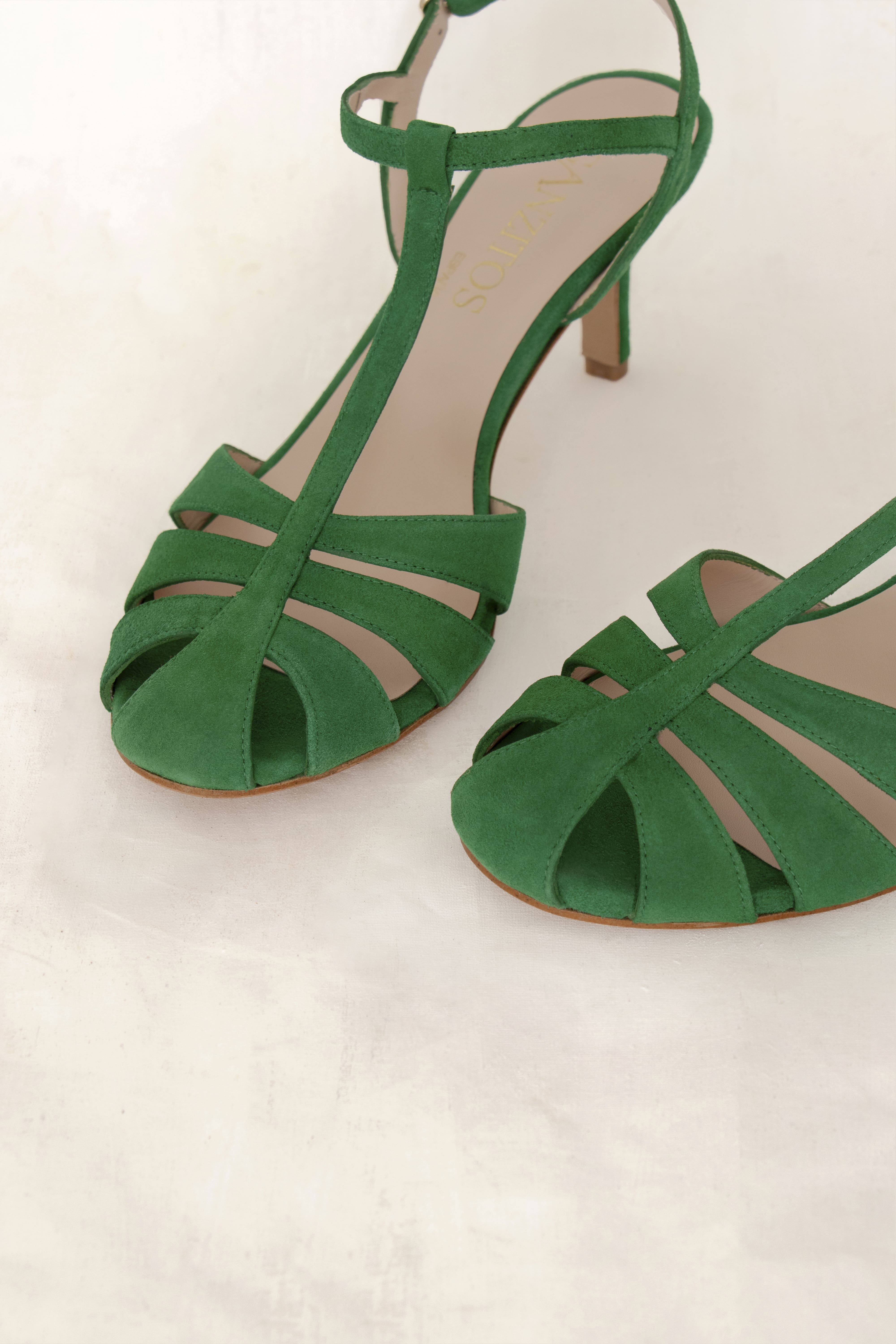 Margot Estopa Suede