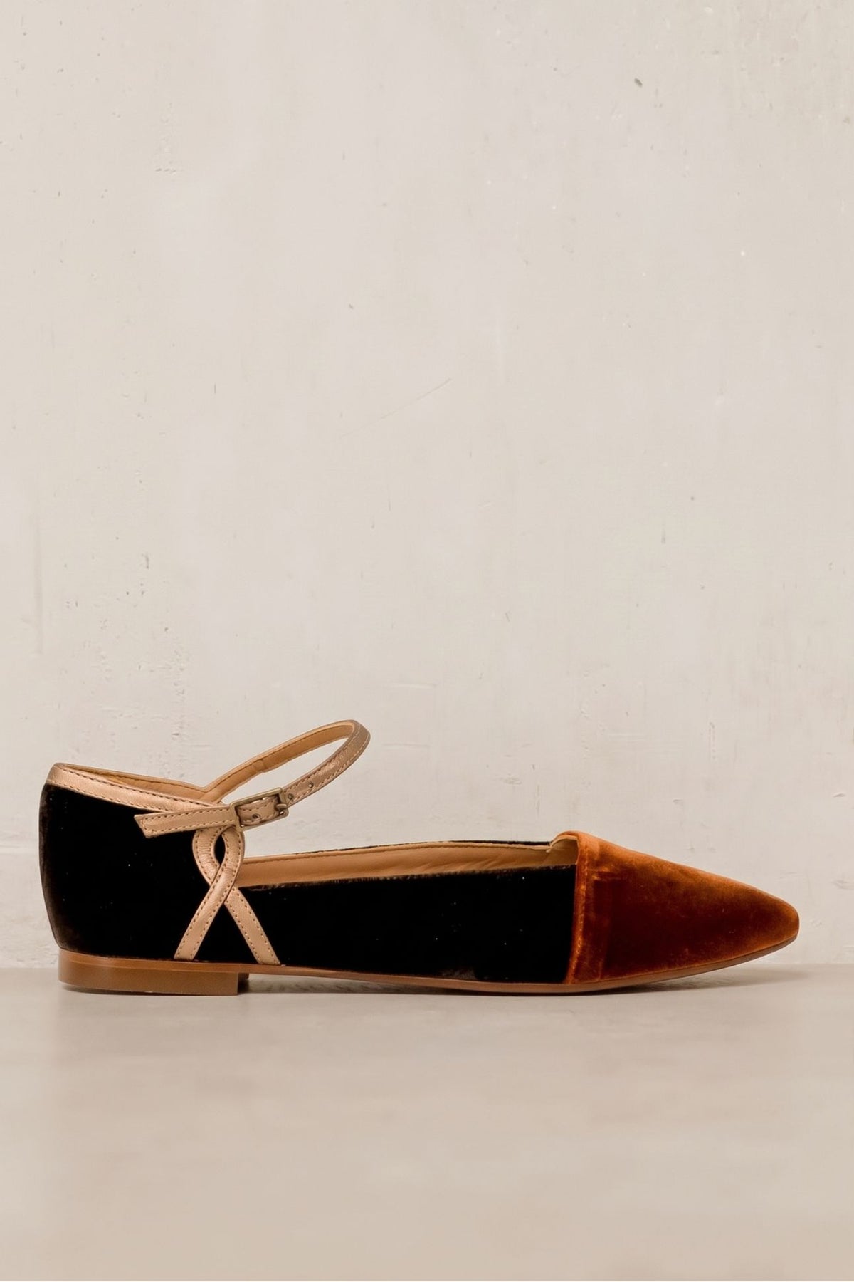 Eva Terciopelo Negro