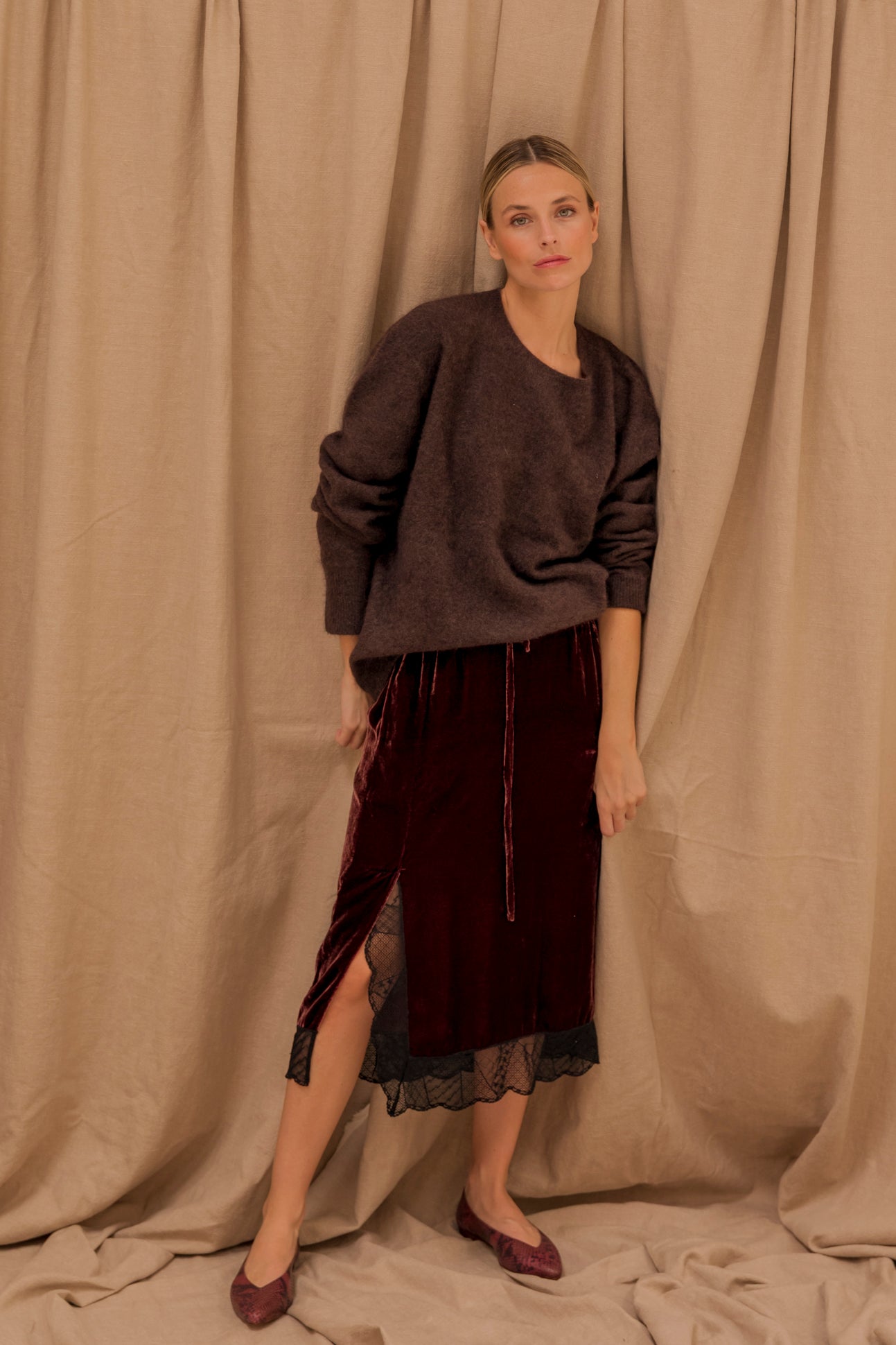 Goya Burgundy Akyra