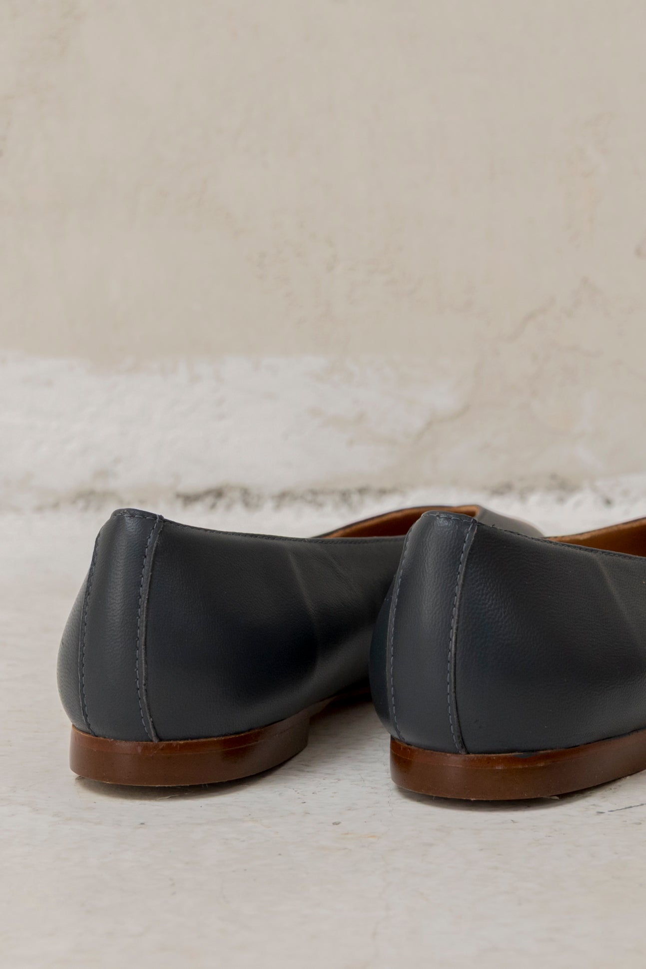 Goya Anthracite Leather