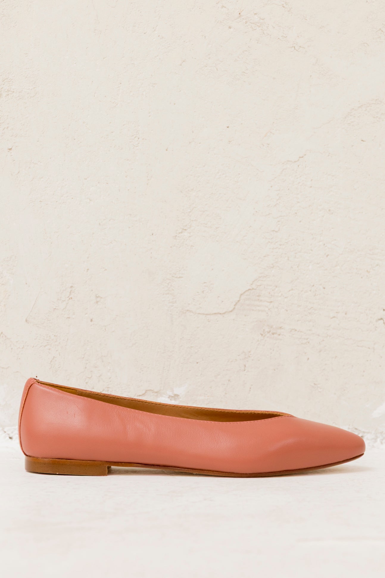 Goya Clay Leather