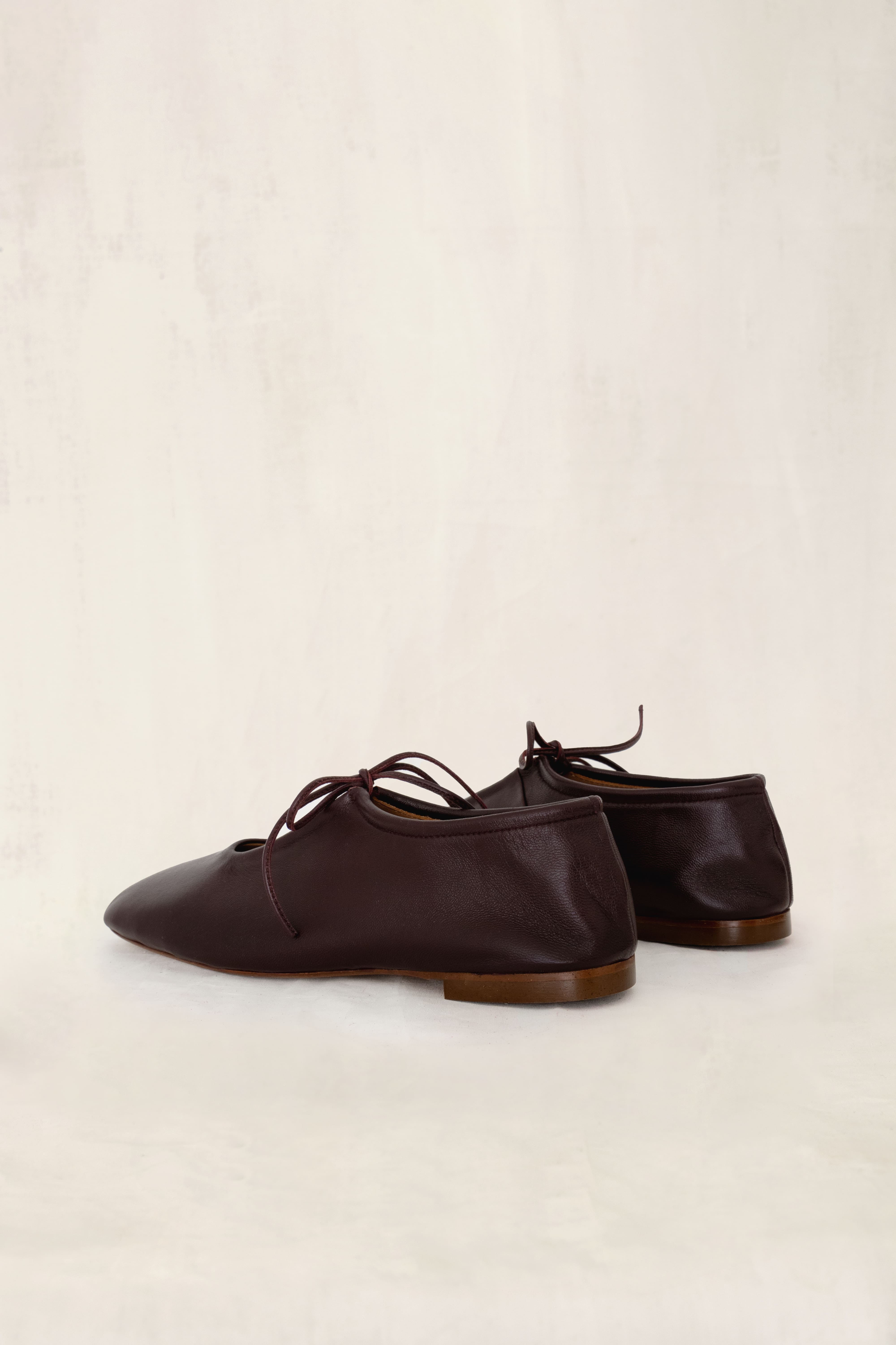 Victoria Burgundy Leather
