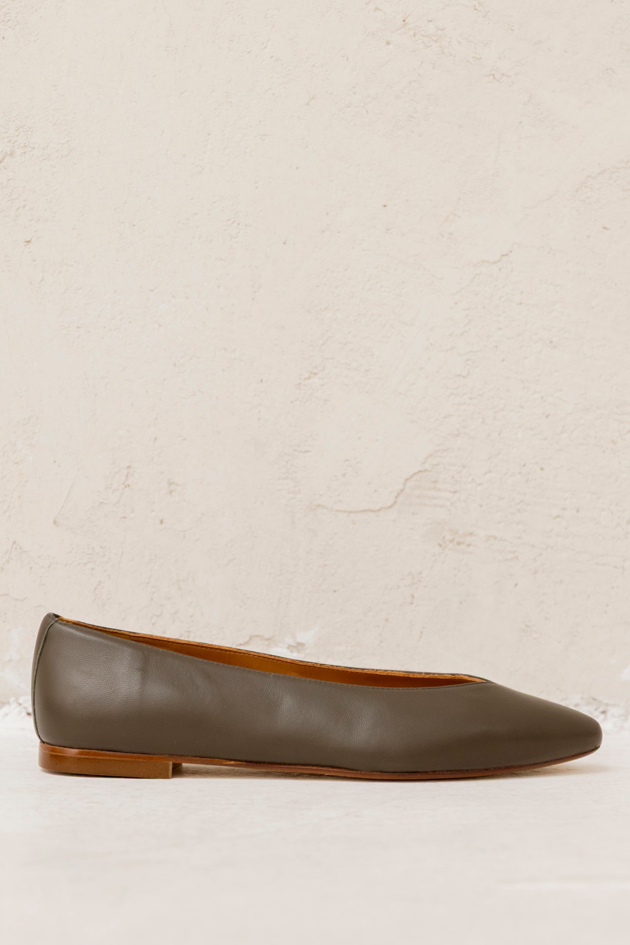 Goya Olive Leather