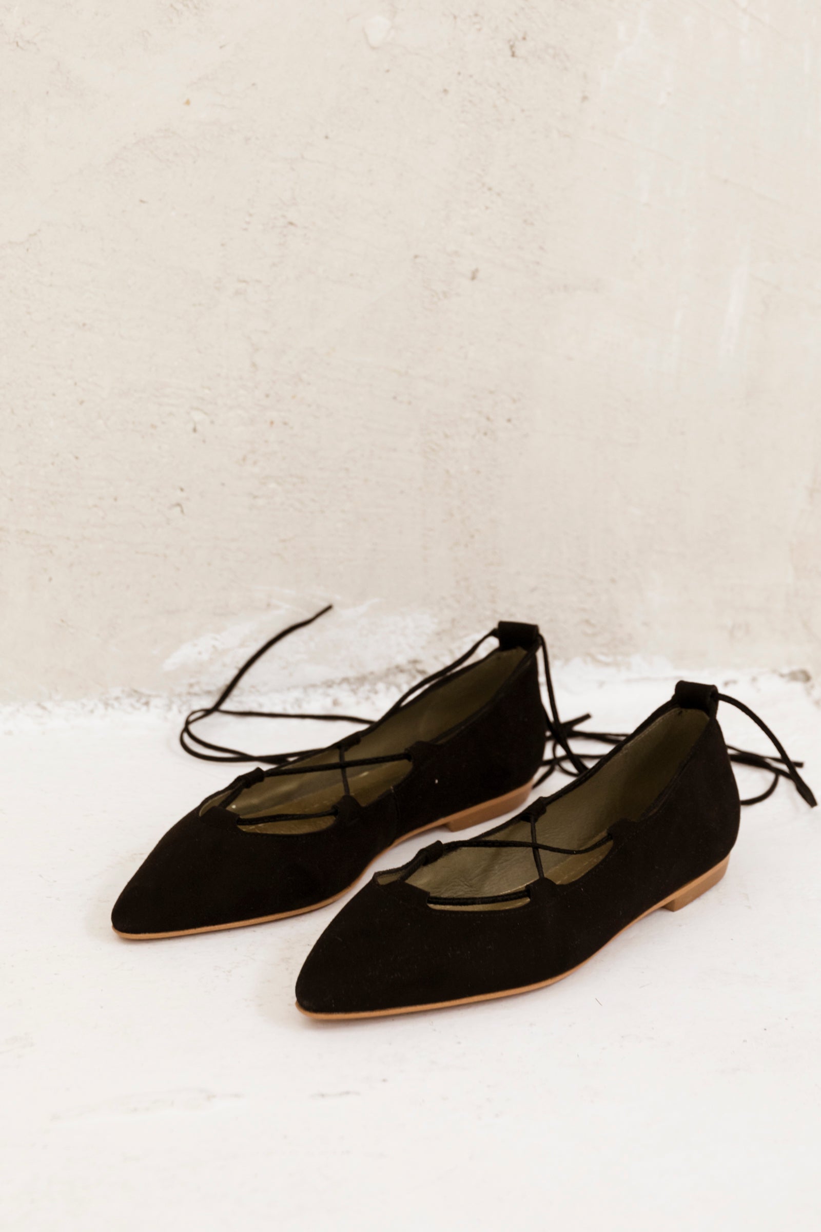 Penelope Suede Black