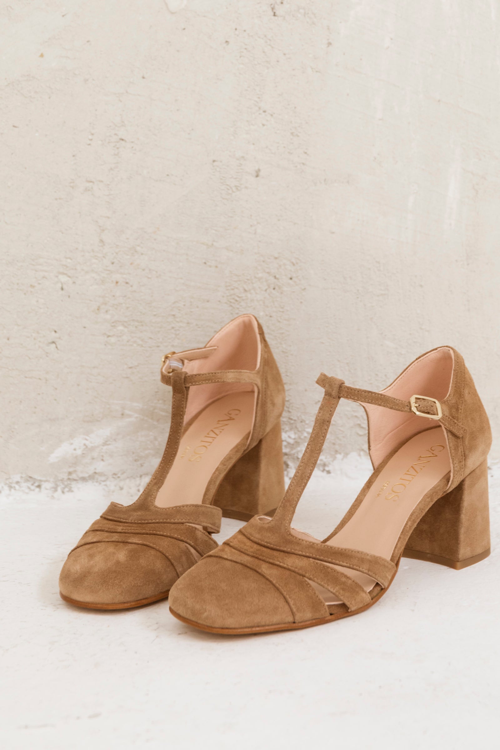 Aitana Sigaro Suede