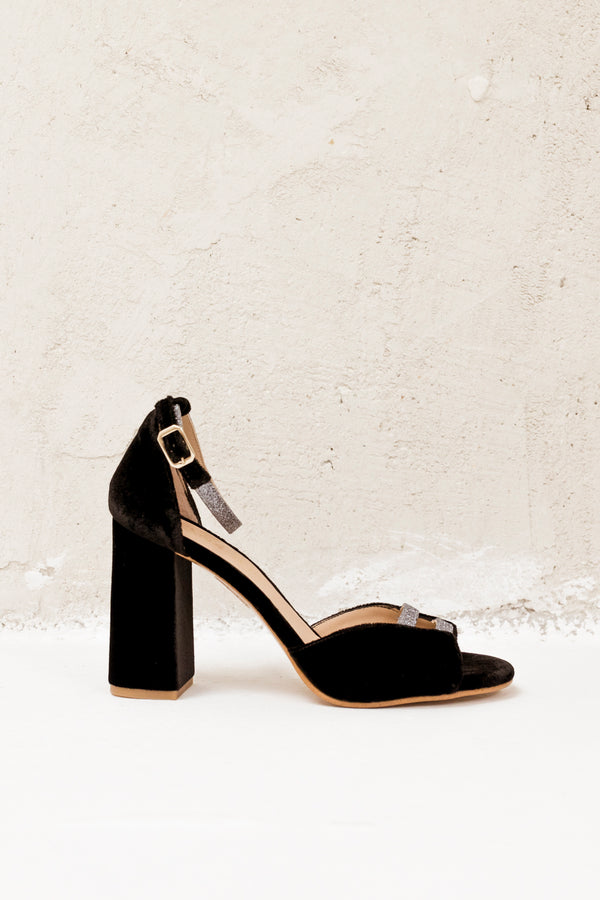 Adri Terciopelo Negro (outlet)