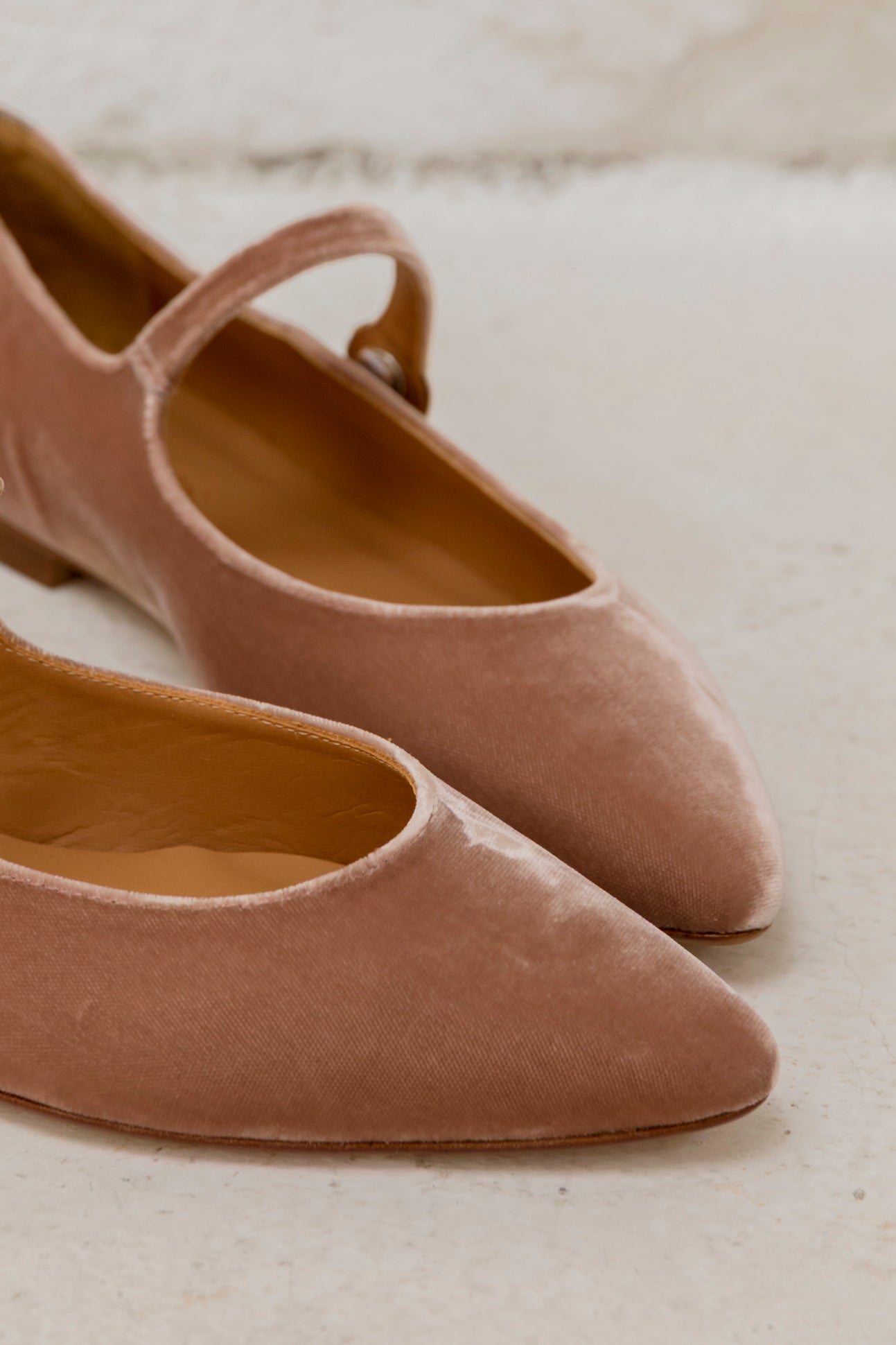Dana Antique Pink Velvet