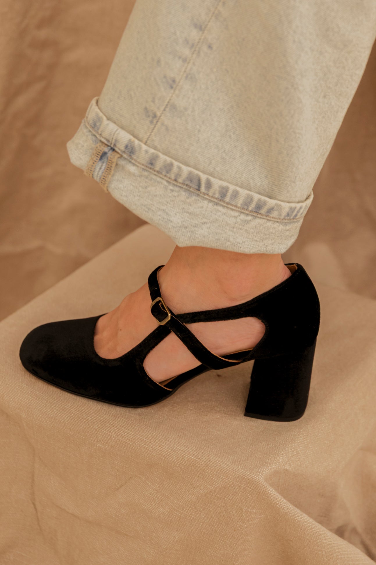 Sandra Black Velvet
