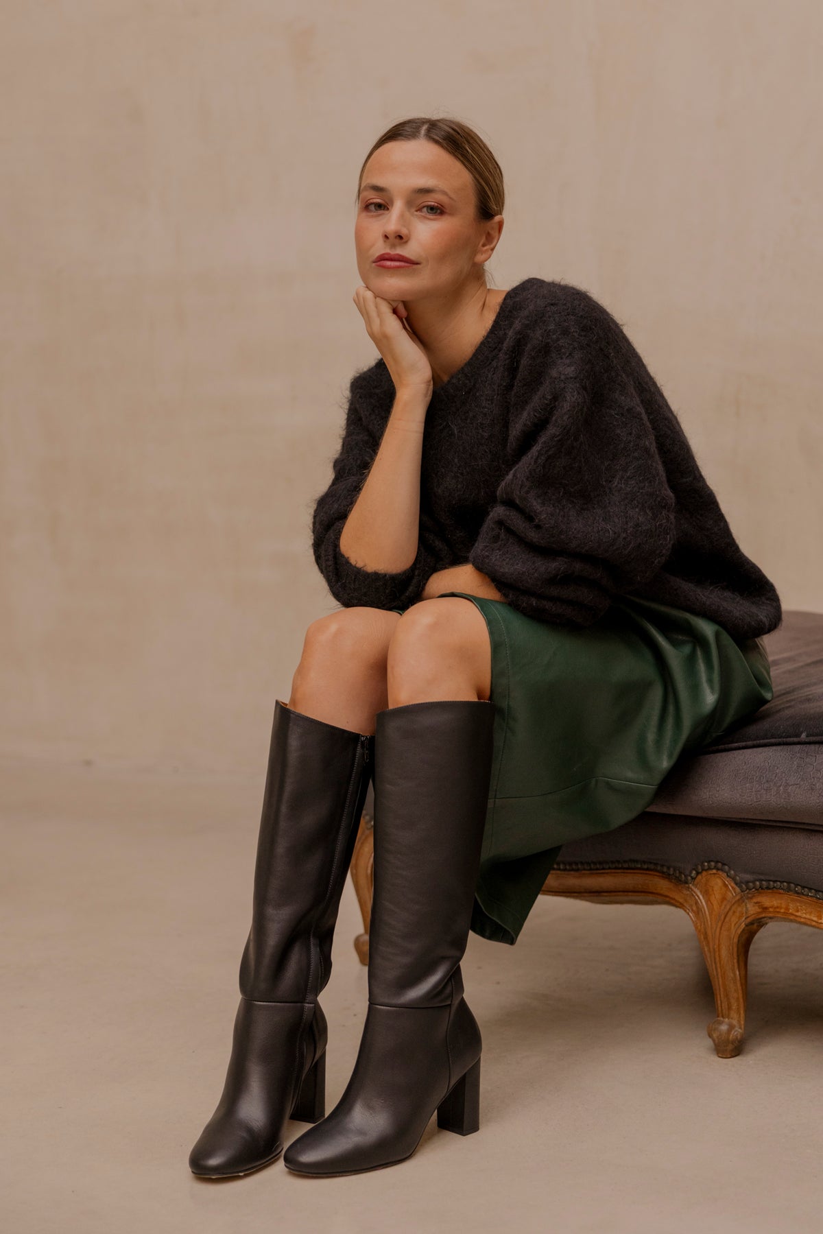 Lucia Piel Negro