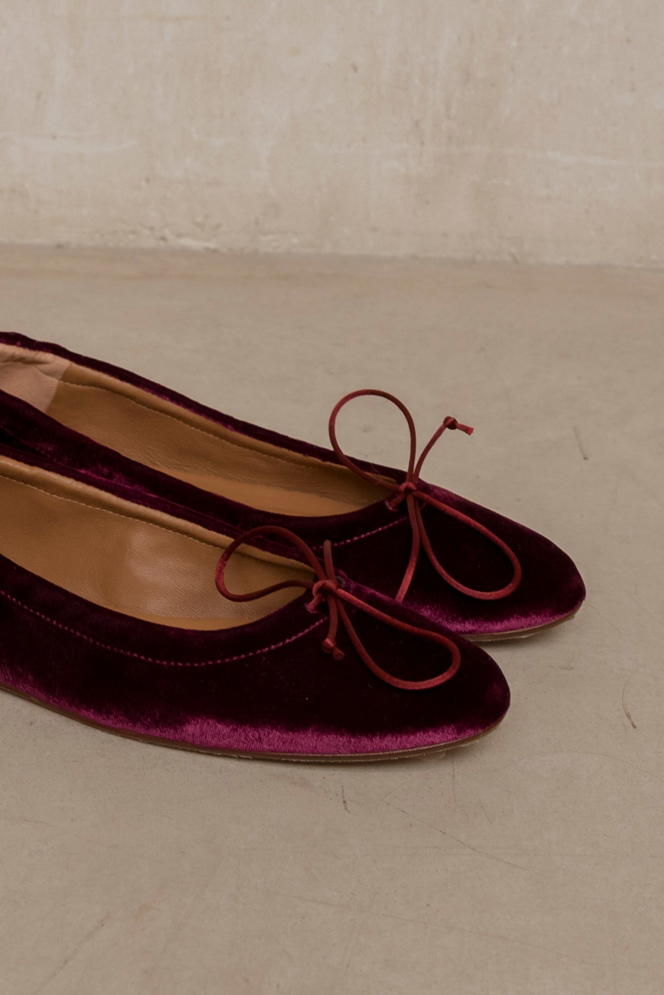 Rania Bordeaux Velvet