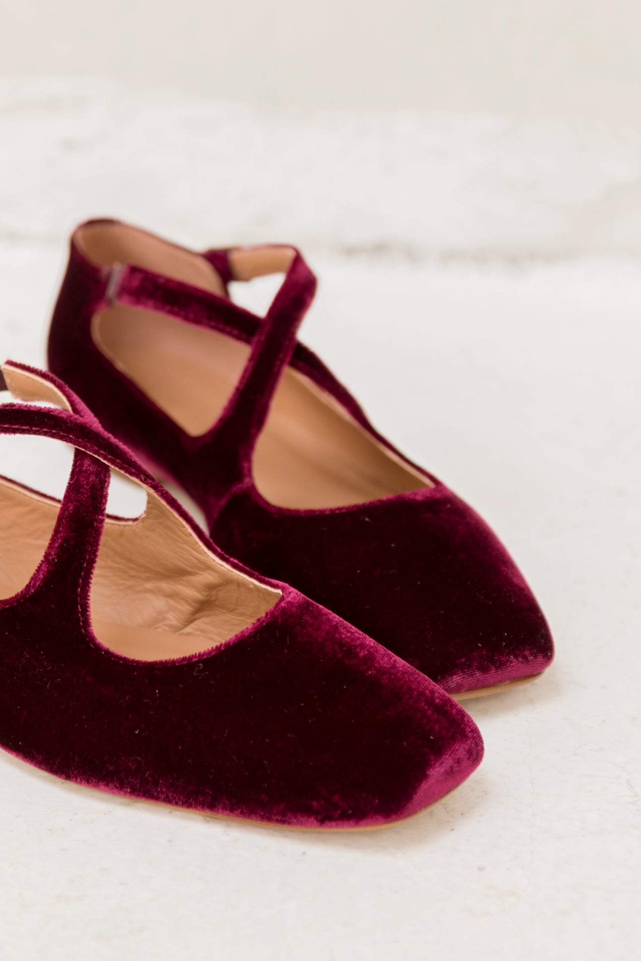 Ana Burgundy Velvet 