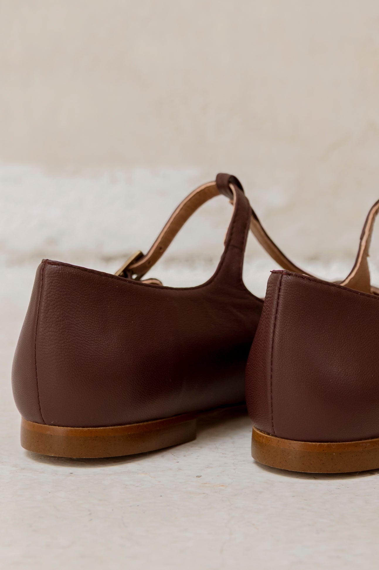Cata Burgundy Leather