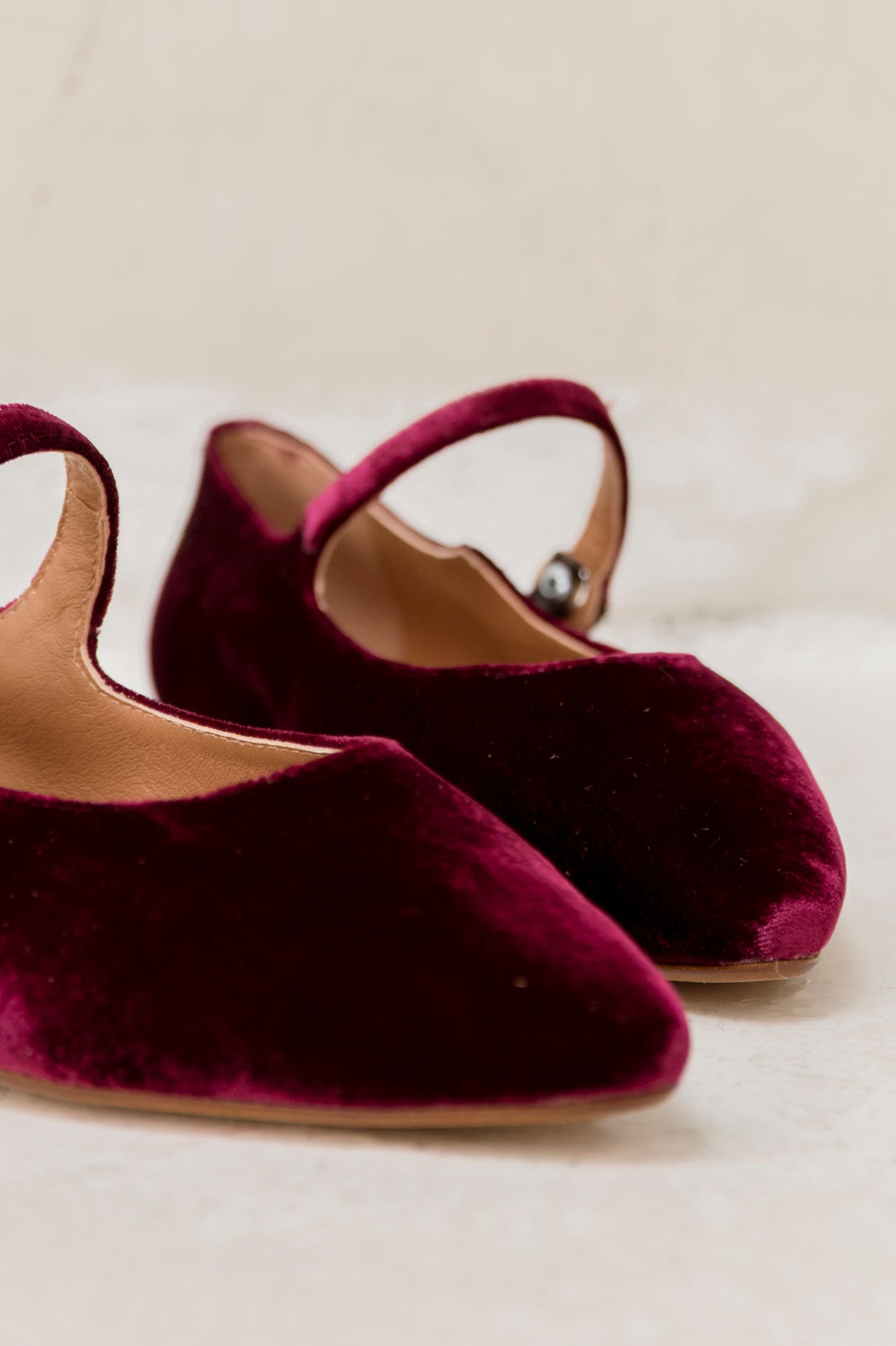 Dana Burgundy Velvet