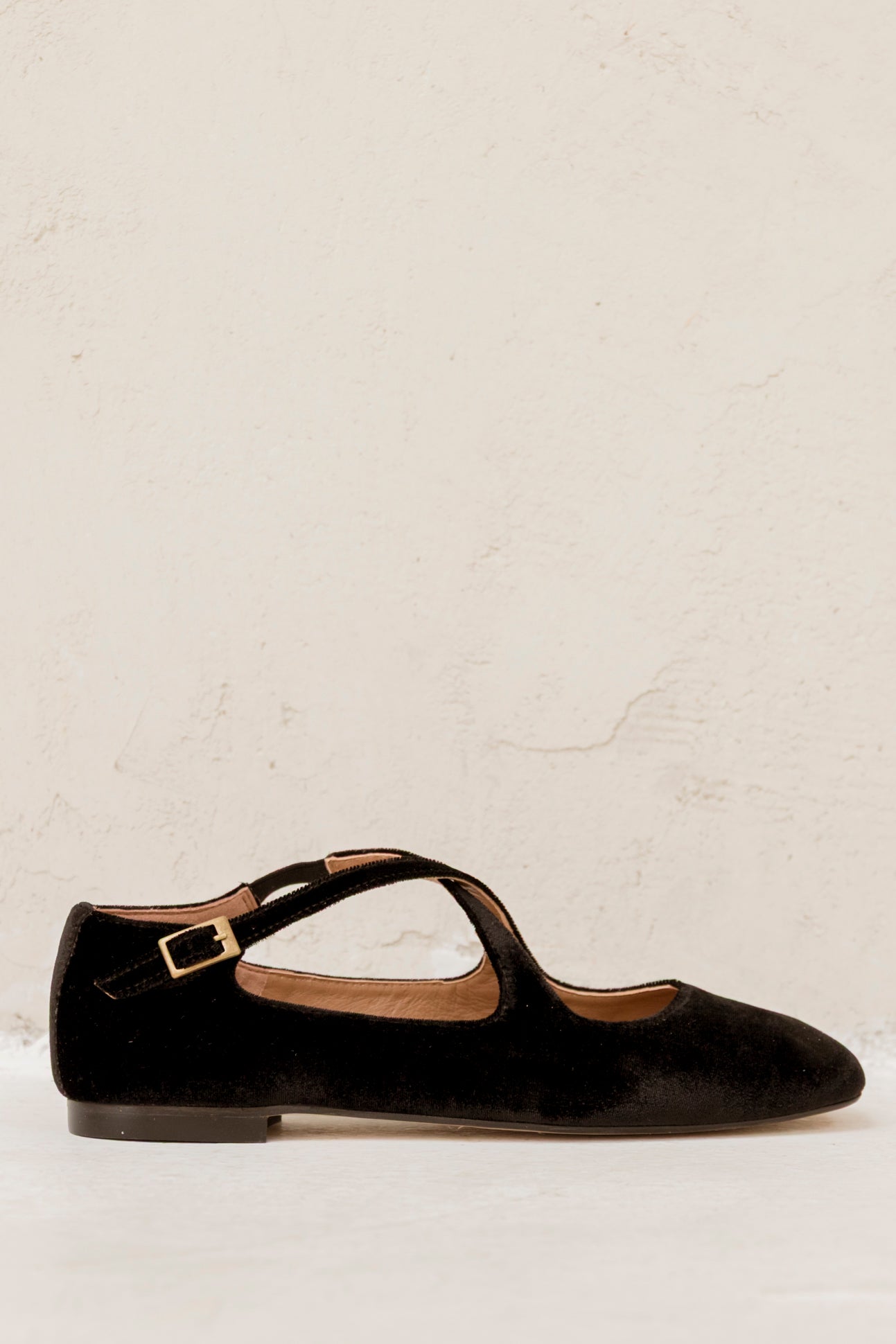 Ana Black Velvet 