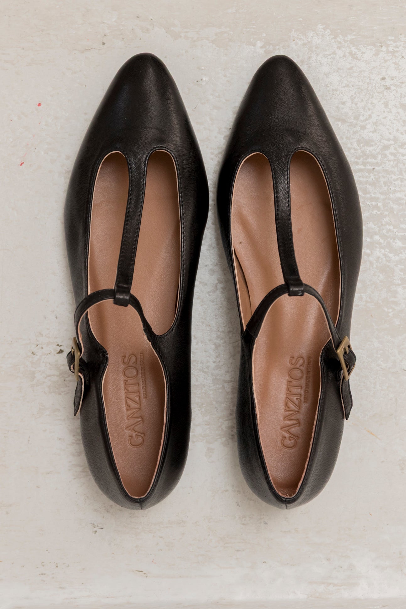 Cata Black Leather