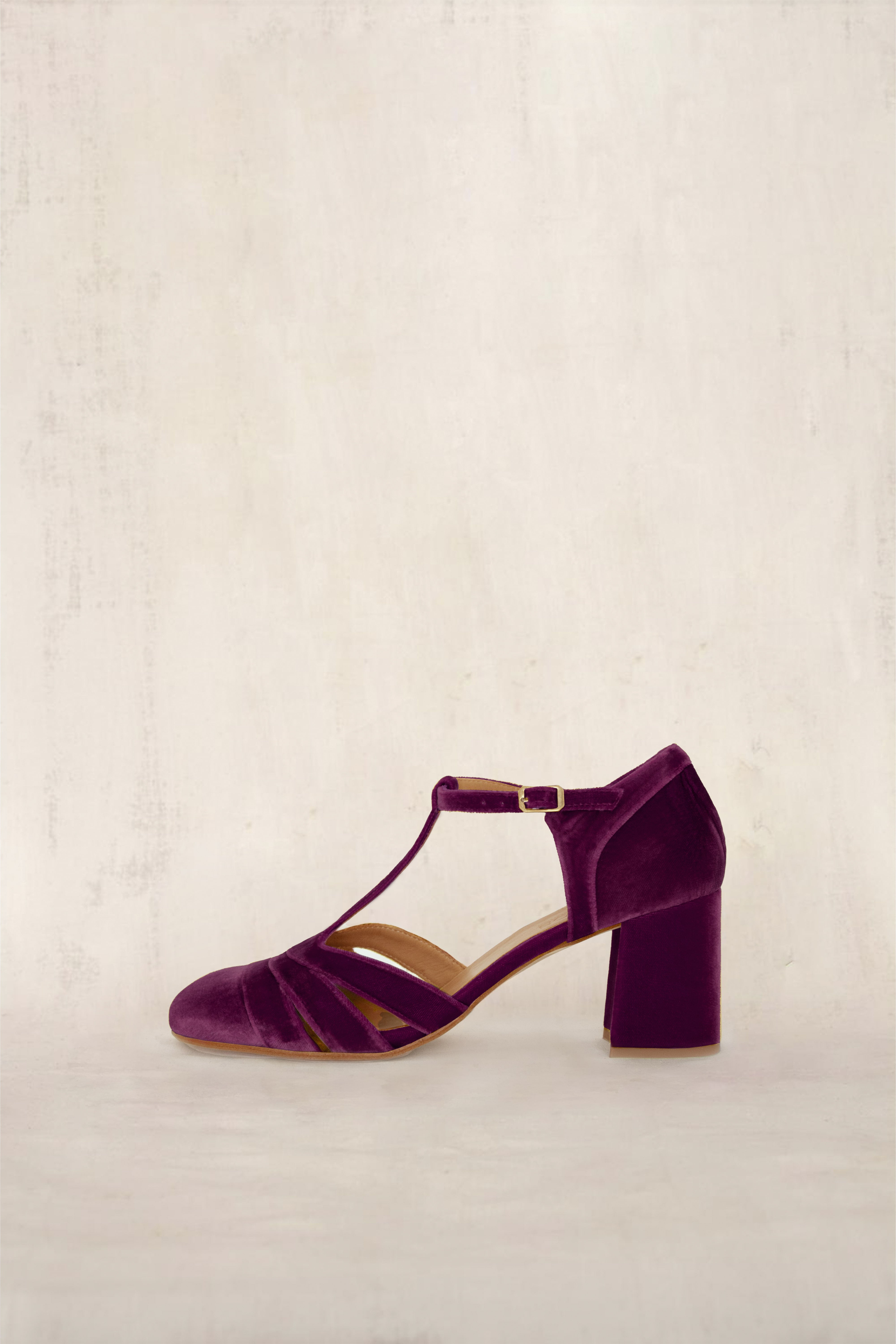 Aitana Burgundy Velvet