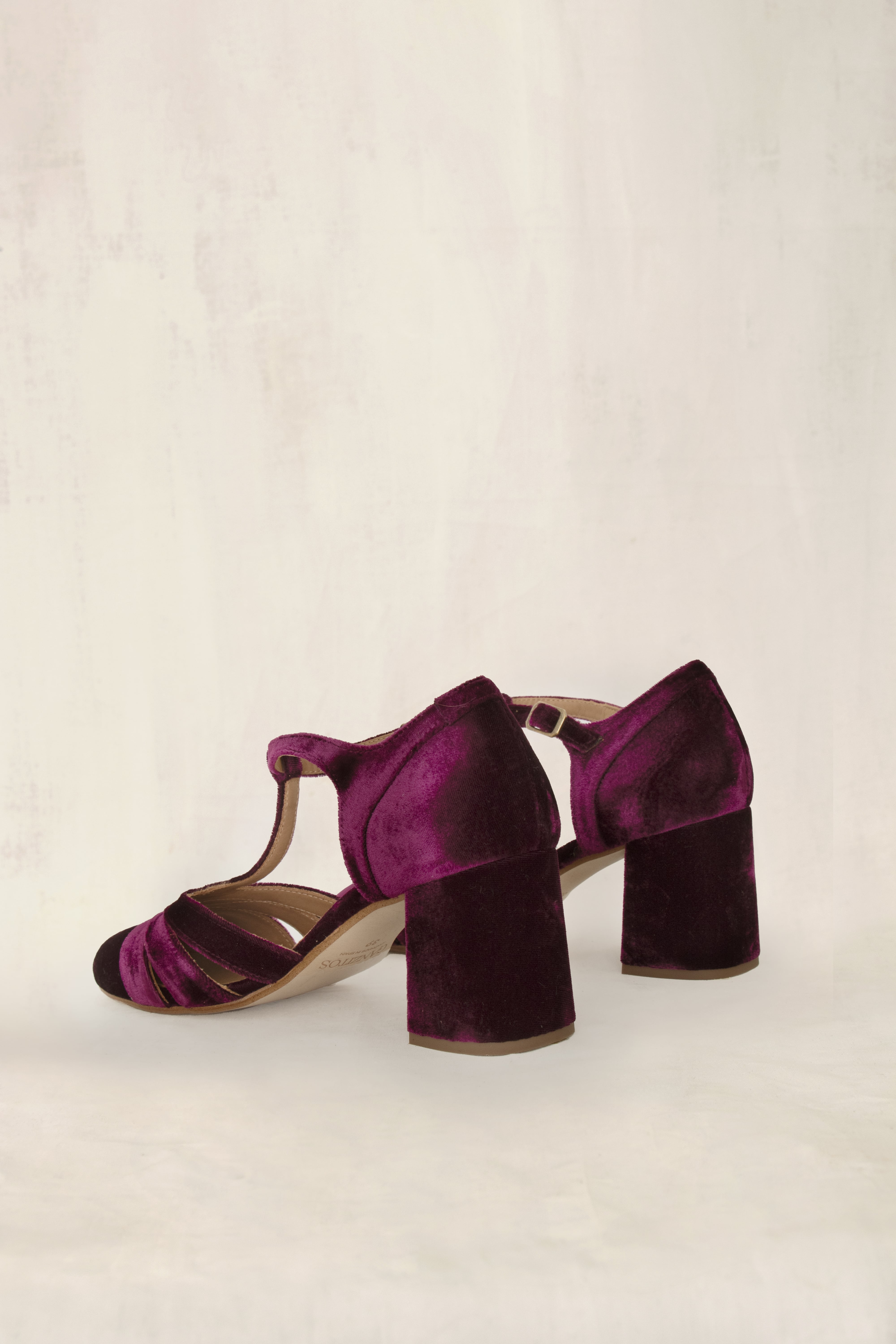 Aitana Burgundy Velvet