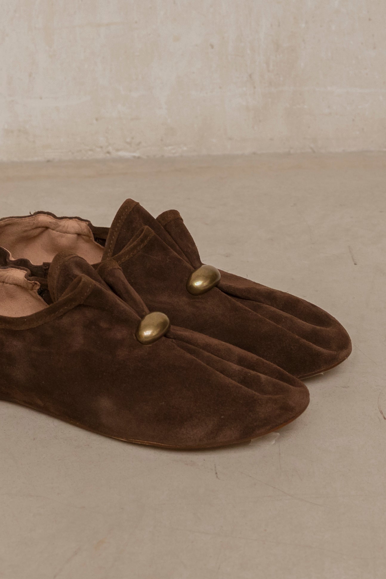 Silvana Mustang-AI Suede