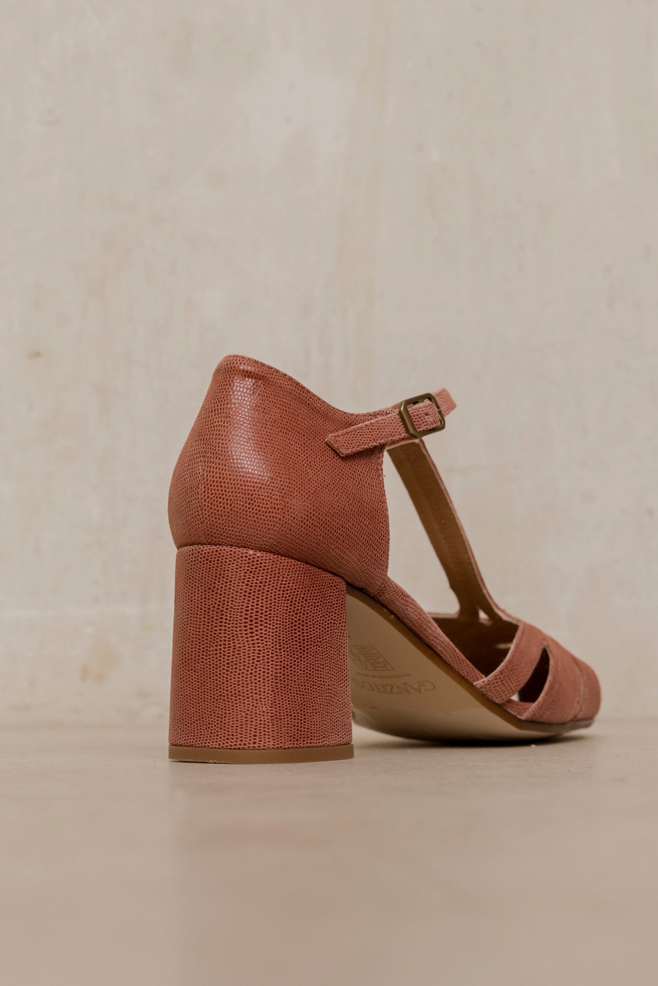 Roberta Manba Tiffany