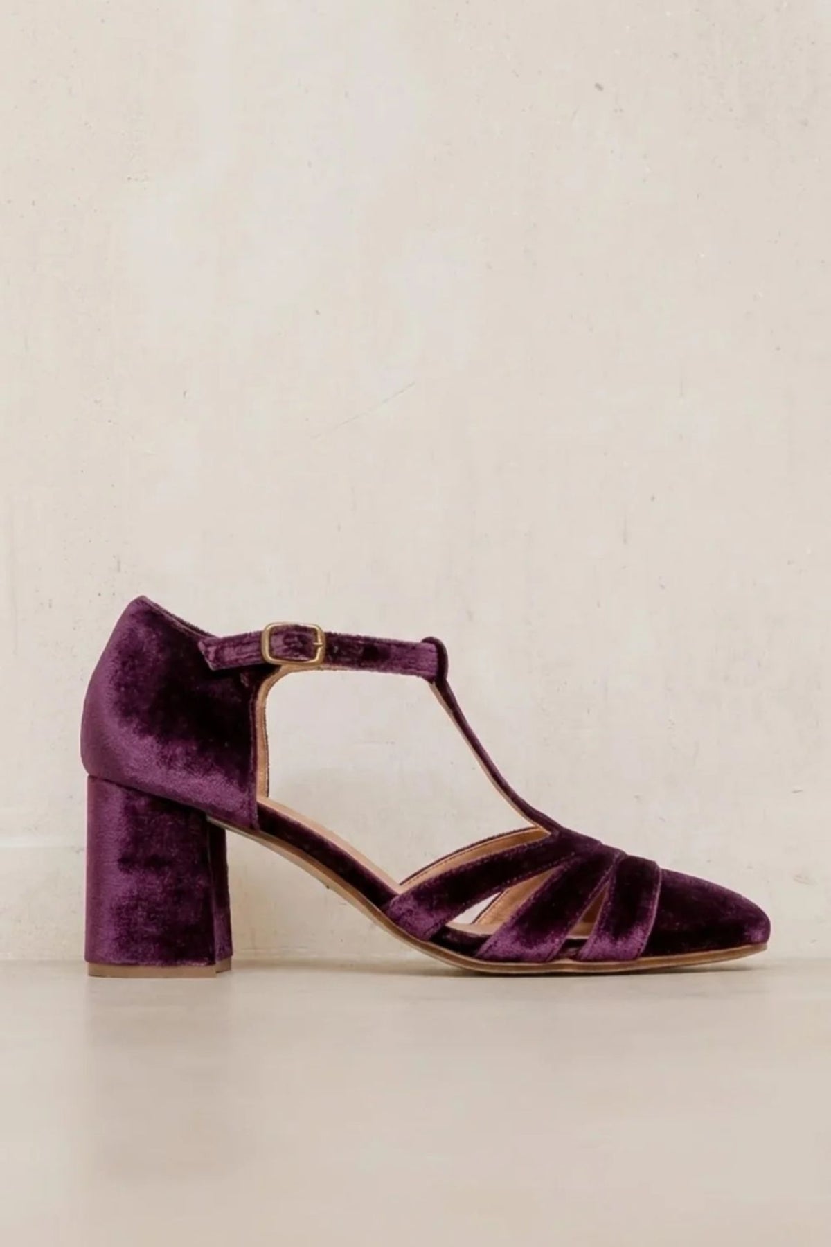 Aitana Burgundy Velvet