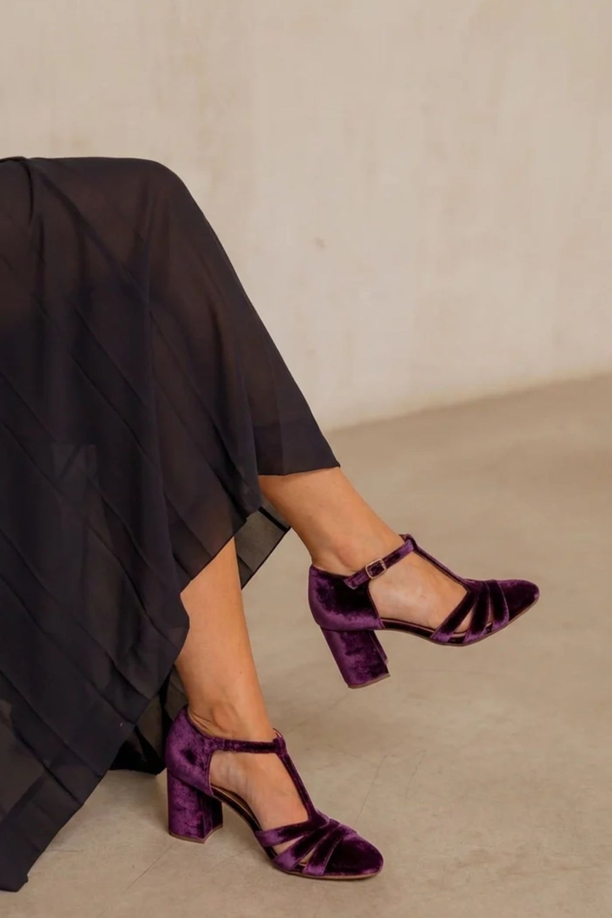 Aitana Burgundy Velvet
