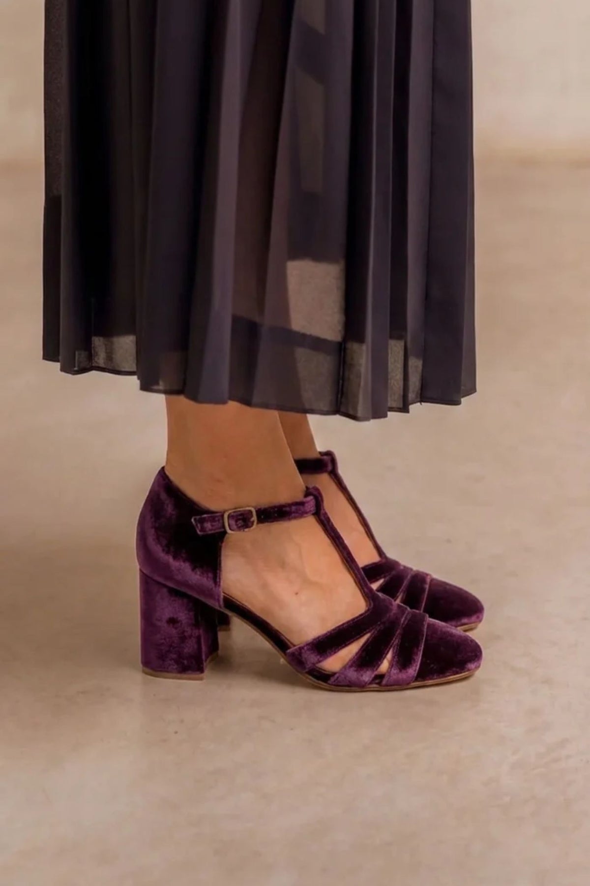Aitana Burgundy Velvet