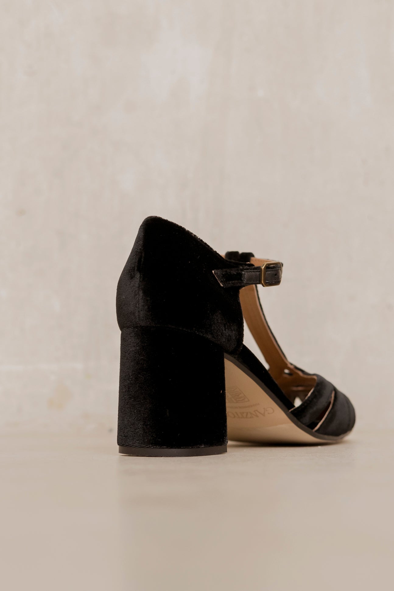 Roberta Velvet Negro
